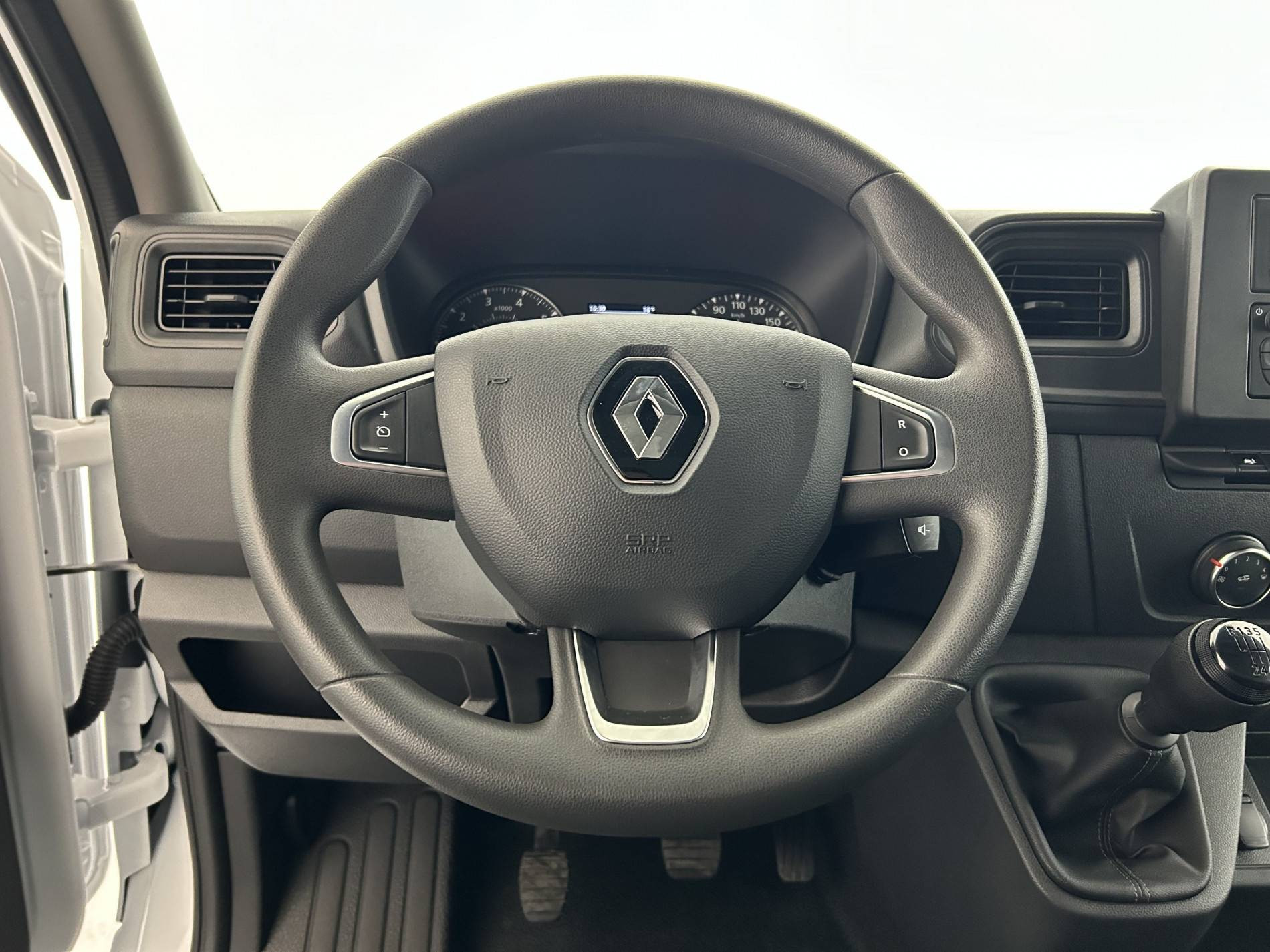 Vente en ligne Renault Master Fourgon MASTER FGN TRAC F3500 L2H2 BLUE DCI 135 au prix de 24 490 €