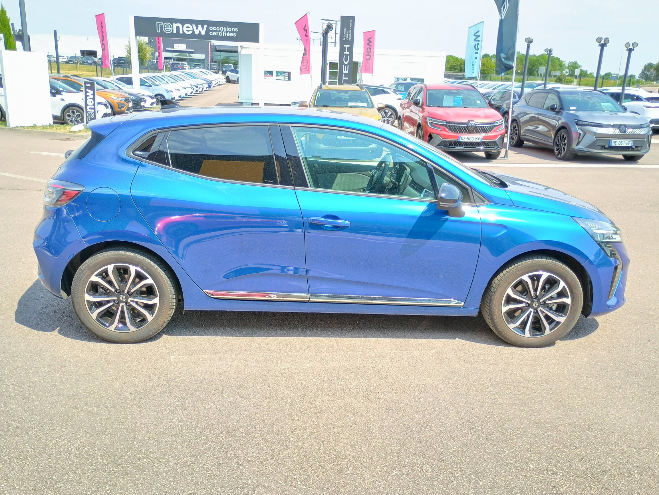 Vente en ligne Renault Clio 5 Clio E-Tech full hybrid 145 ch GSR2 au prix de 20 321 €