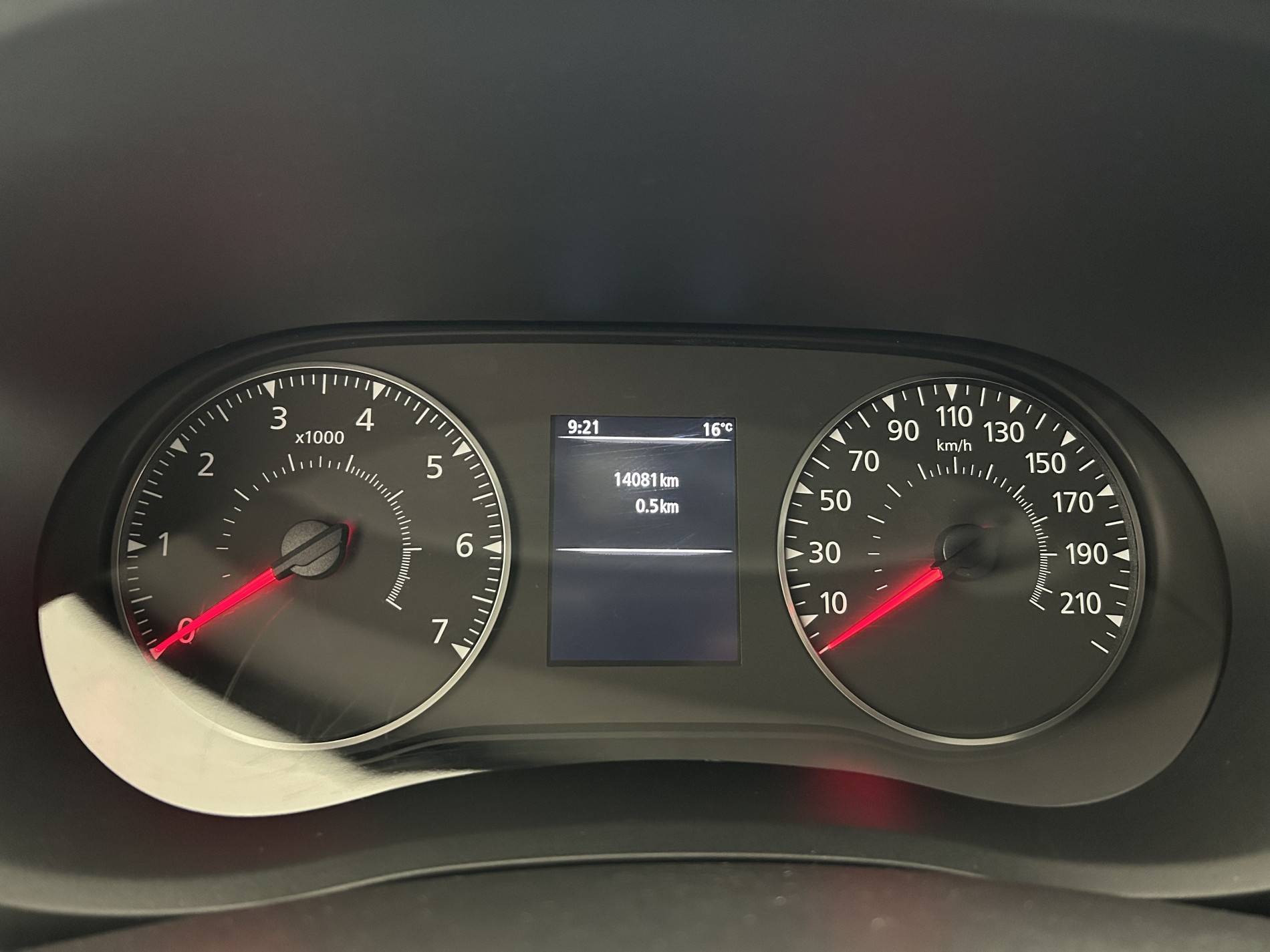 Vente en ligne Renault Master Fourgon MASTER FGN TRAC F3500 L2H2 BLUE DCI 135 au prix de 27 990 €