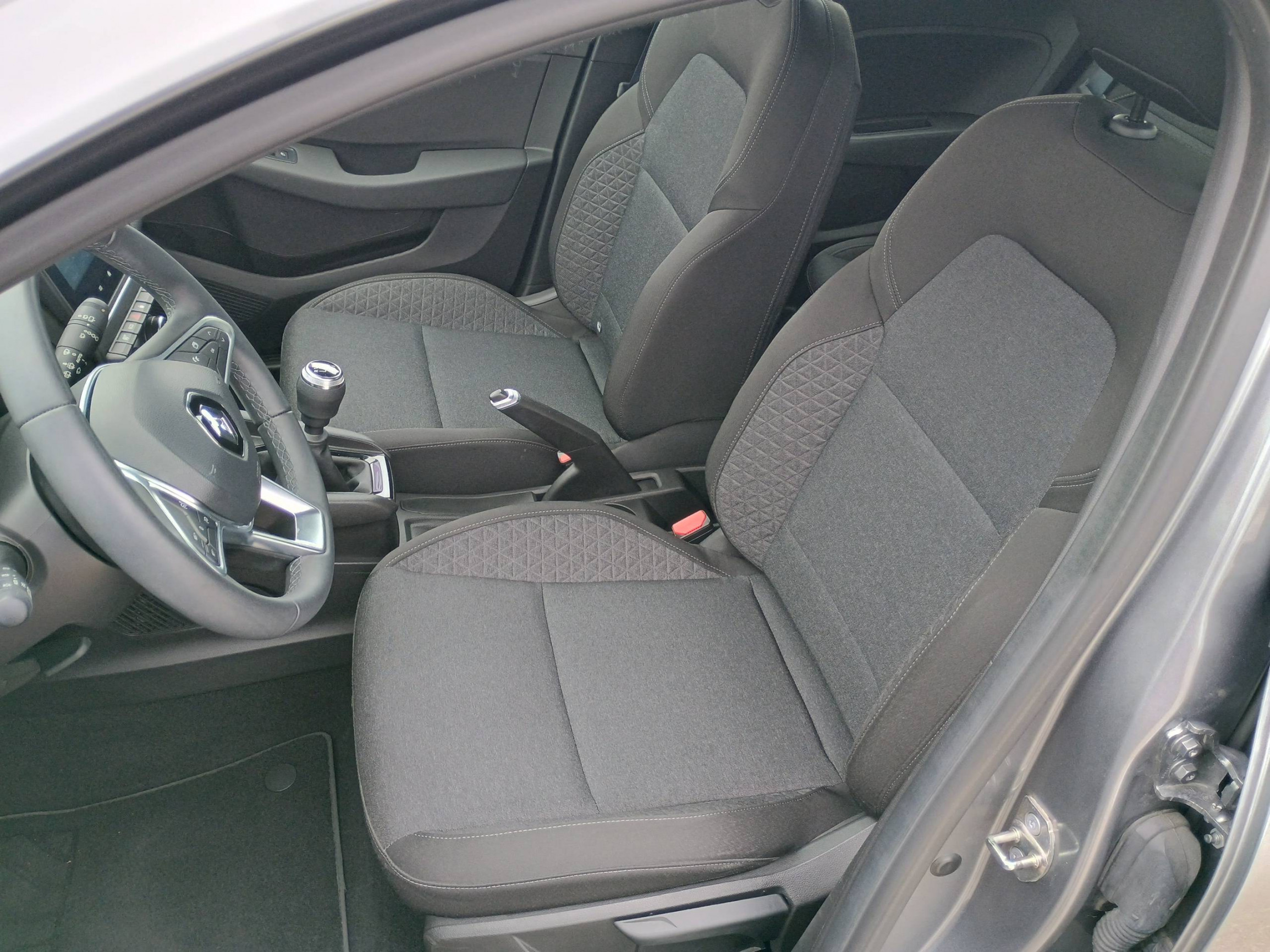 Vente en ligne Renault Clio 5 Clio TCe 90 au prix de 13 790 €