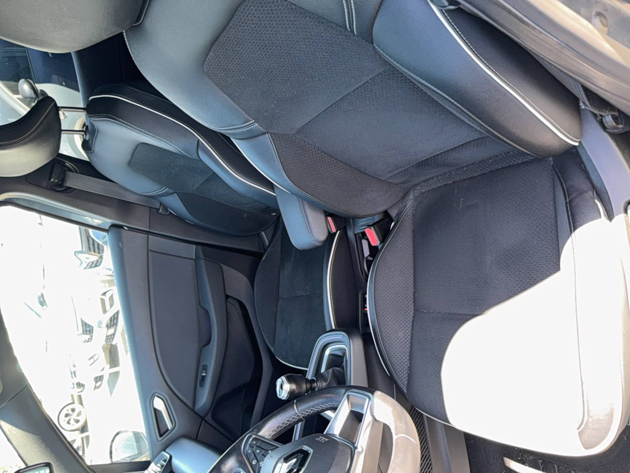 Vente en ligne Renault Clio 5 Clio TCe 100 au prix de 12 290 €