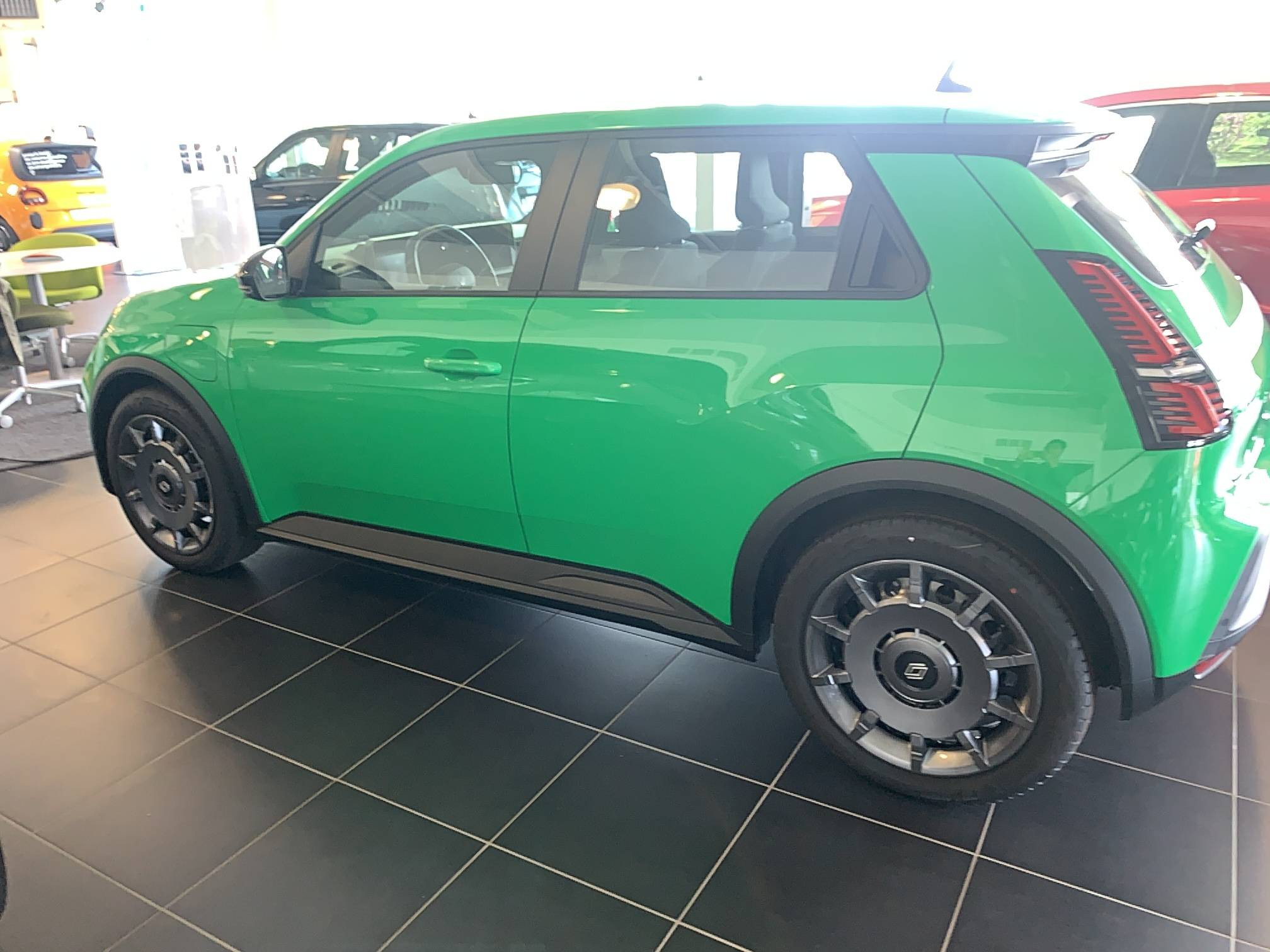 Vente en ligne Renault R5 E-Tech  120 ch autonomie urbaine au prix de 29 740 €