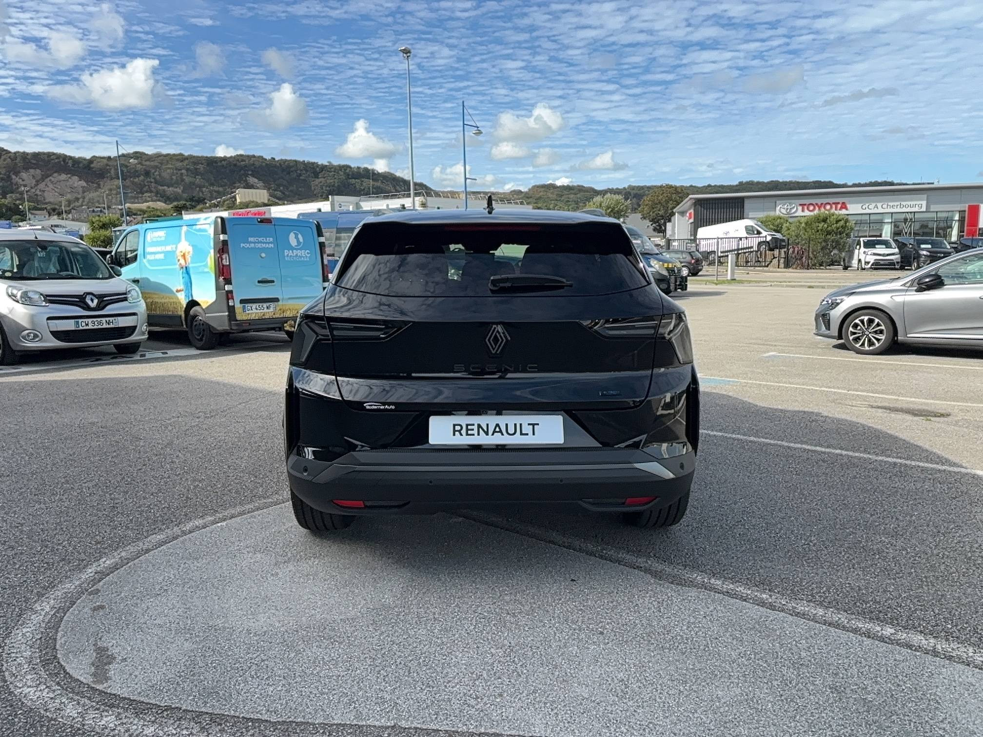 Vente en ligne Renault Scenic E-Tech Scenic E-Tech électrique 220 ch grande autonomie au prix de 48 900 €
