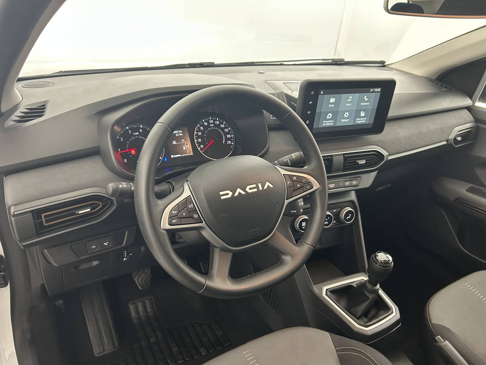Vente en ligne Dacia Sandero  ECO-G 100 au prix de 15 690 €