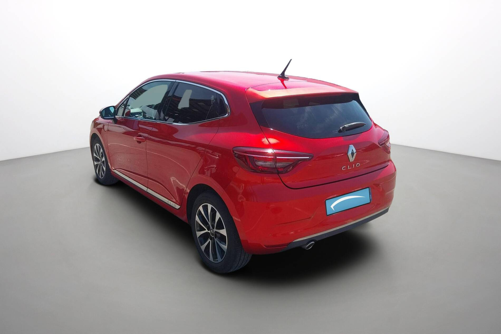 Vente en ligne Renault Clio 5 Clio TCe 100 au prix de 13 490 €