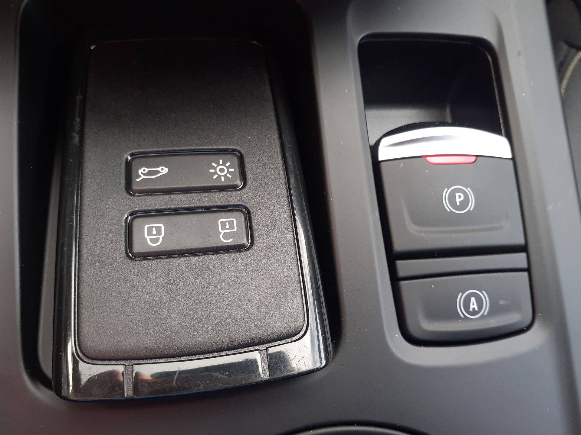 Vente en ligne Renault Arkana  E-Tech full hybrid 145 GSR2 au prix de 31 490 €