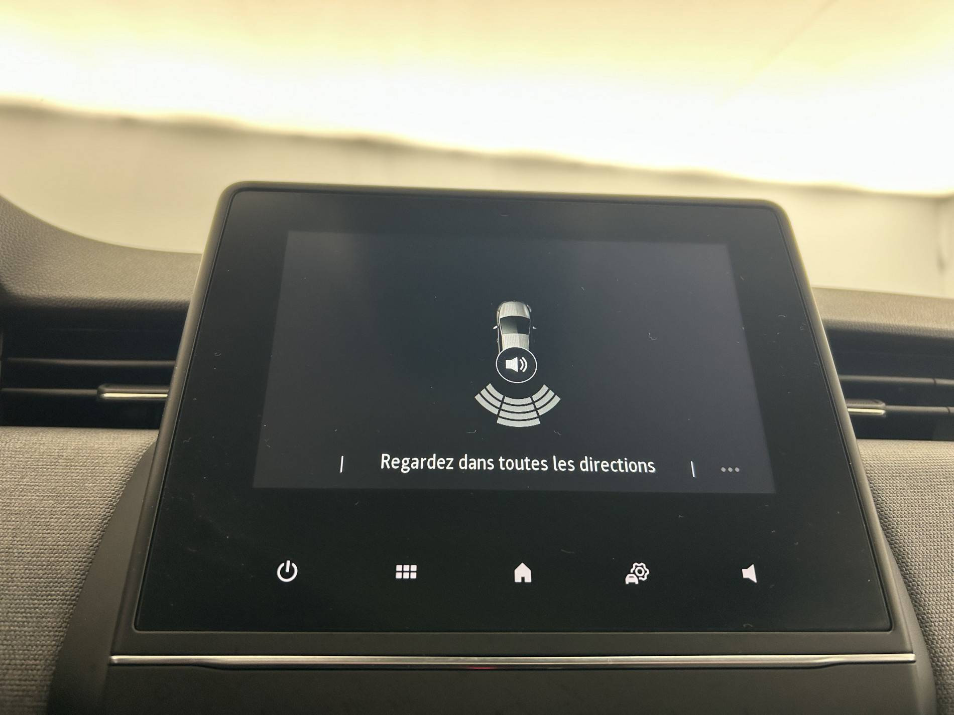 Vente en ligne Renault Clio 5 Clio E-Tech full hybrid 145 ch GSR2 au prix de 19 490 €