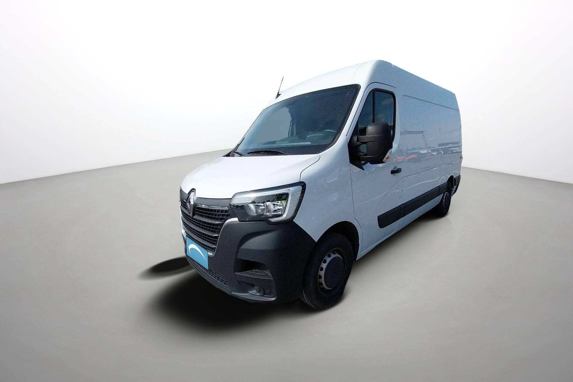 Vente en ligne Renault Master Fourgon MASTER FGN TRAC F3500 L2H2 BLUE DCI 135 au prix de 26 490 €