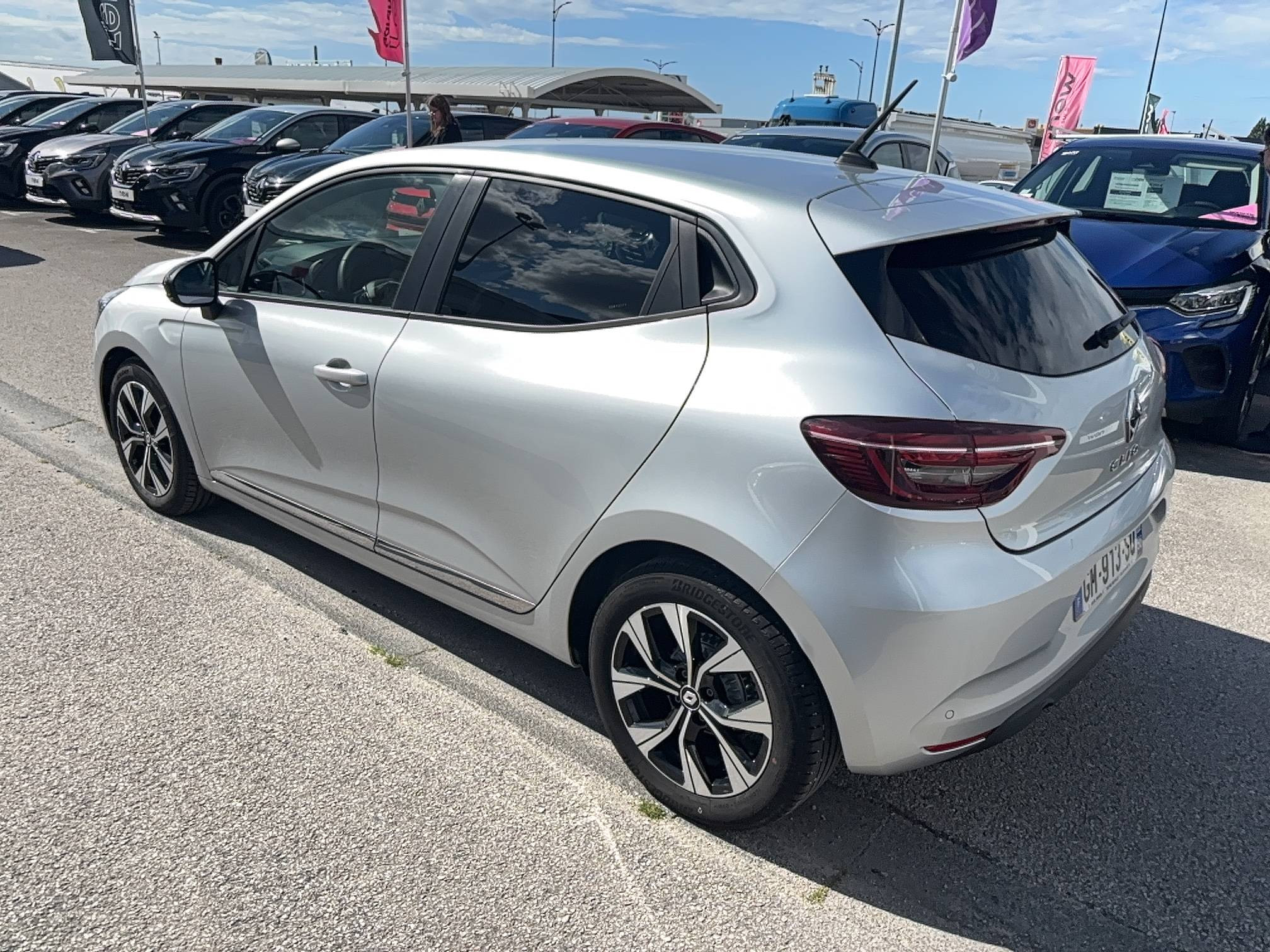 Vente en ligne Renault Clio 5 Clio TCe 90 au prix de 14 290 €