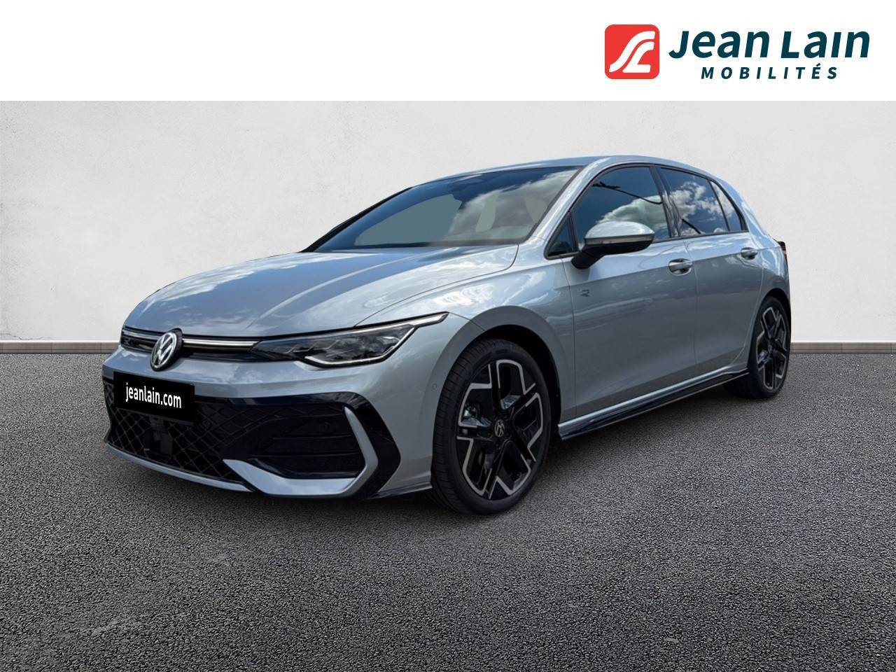 Vente en ligne VOLKSWAGEN GOLF Golf 1.5 eTSI EVO2 150 DSG7 R-Line Edition de 2026 au prix de 43 610 €