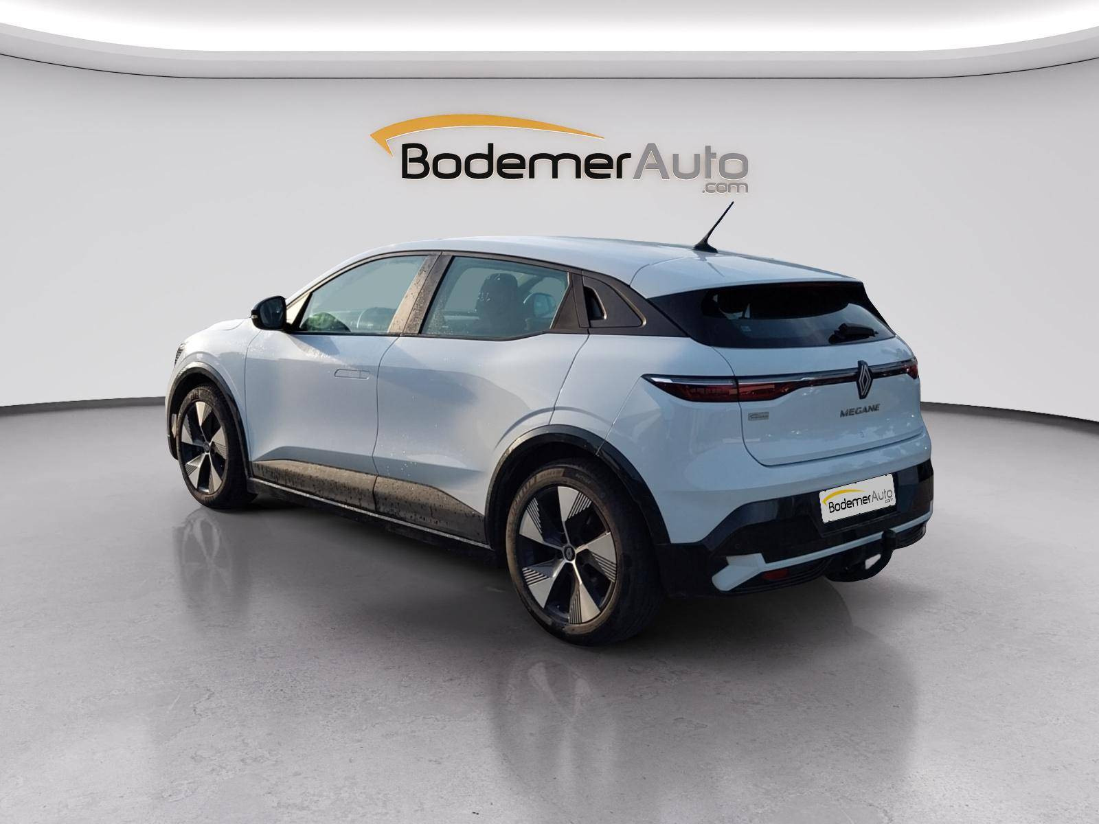 Vente en ligne Renault Megane E-Tech  EV60 220 ch super charge au prix de 21 500 €