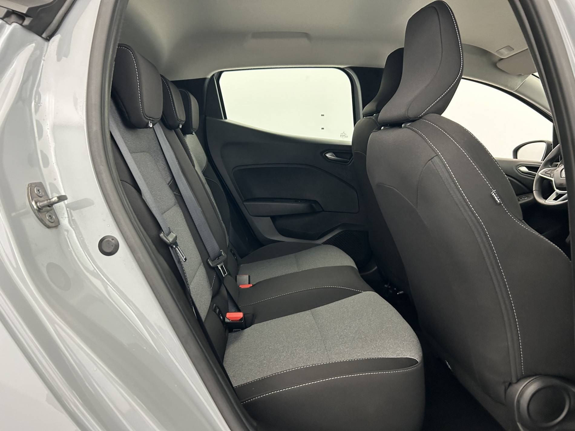 Vente en ligne Renault Clio 5 Clio TCe 90 au prix de 15 790 €