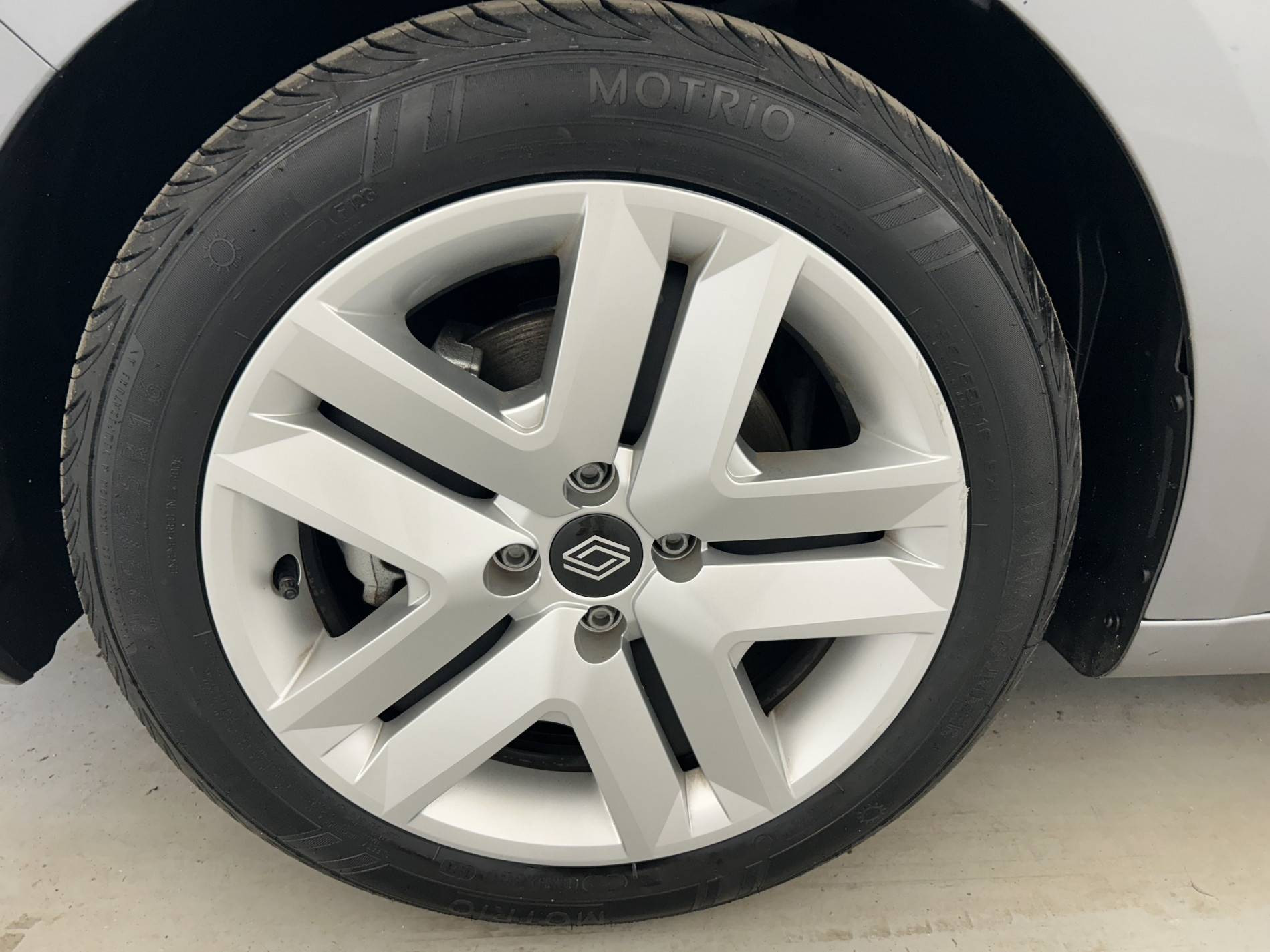 Vente en ligne Renault Clio 5 Clio E-Tech full hybrid 145 ch GSR2 au prix de 19 990 €