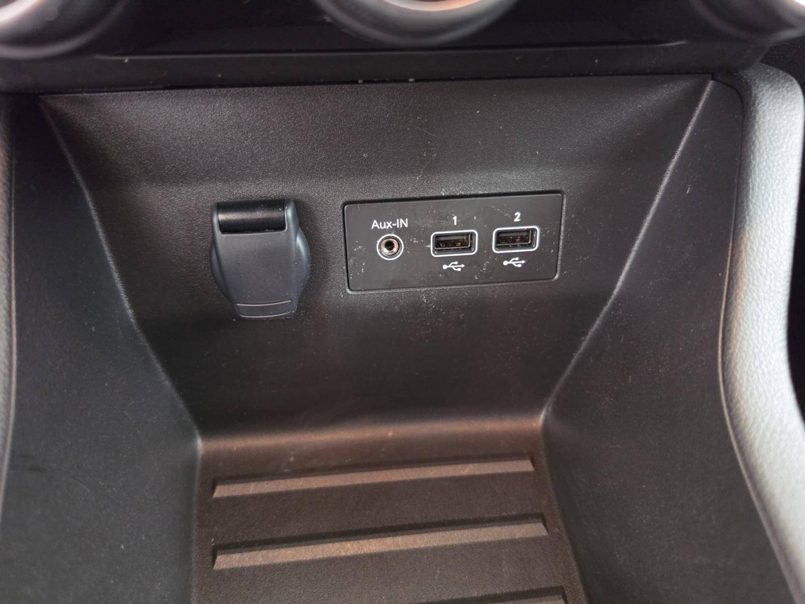 Vente en ligne Renault Clio 5 Clio TCe 90 au prix de 13 900 €