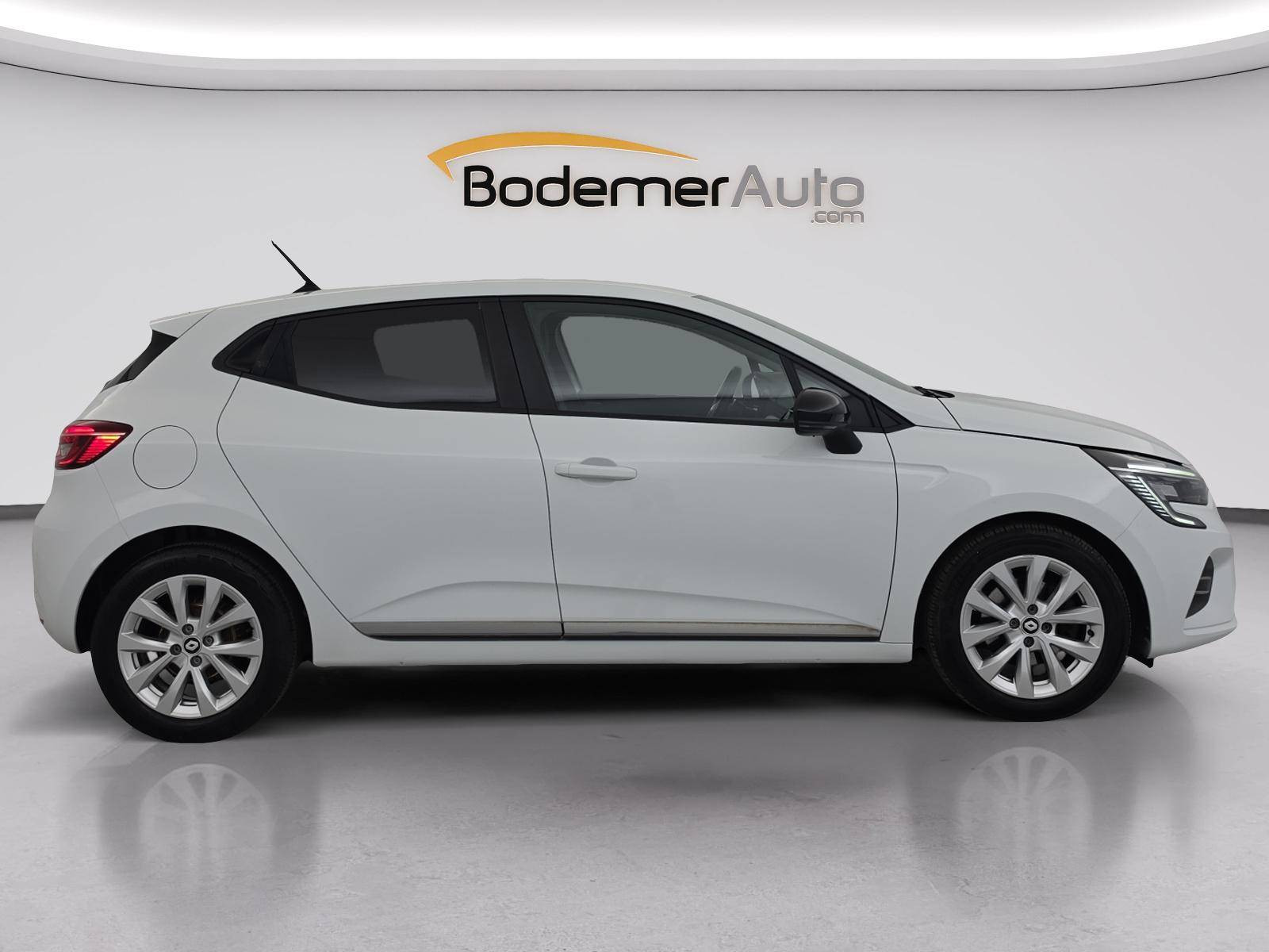 Vente en ligne Renault Clio 5 Clio Blue dCi 100 au prix de 14 890 €