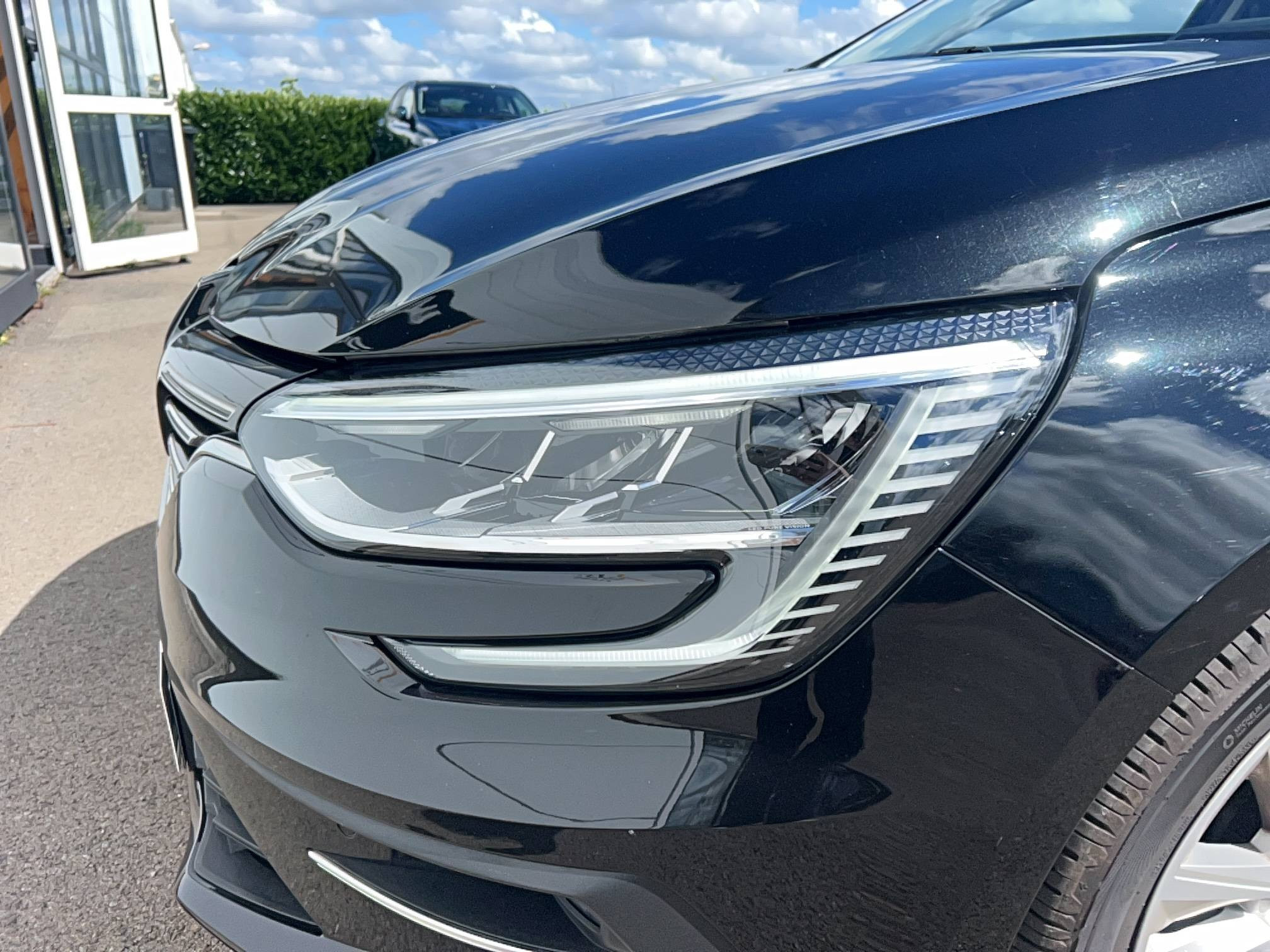 Vente en ligne Renault Megane 4 Mégane IV Berline Blue dCi 115 EDC au prix de 15 990 €