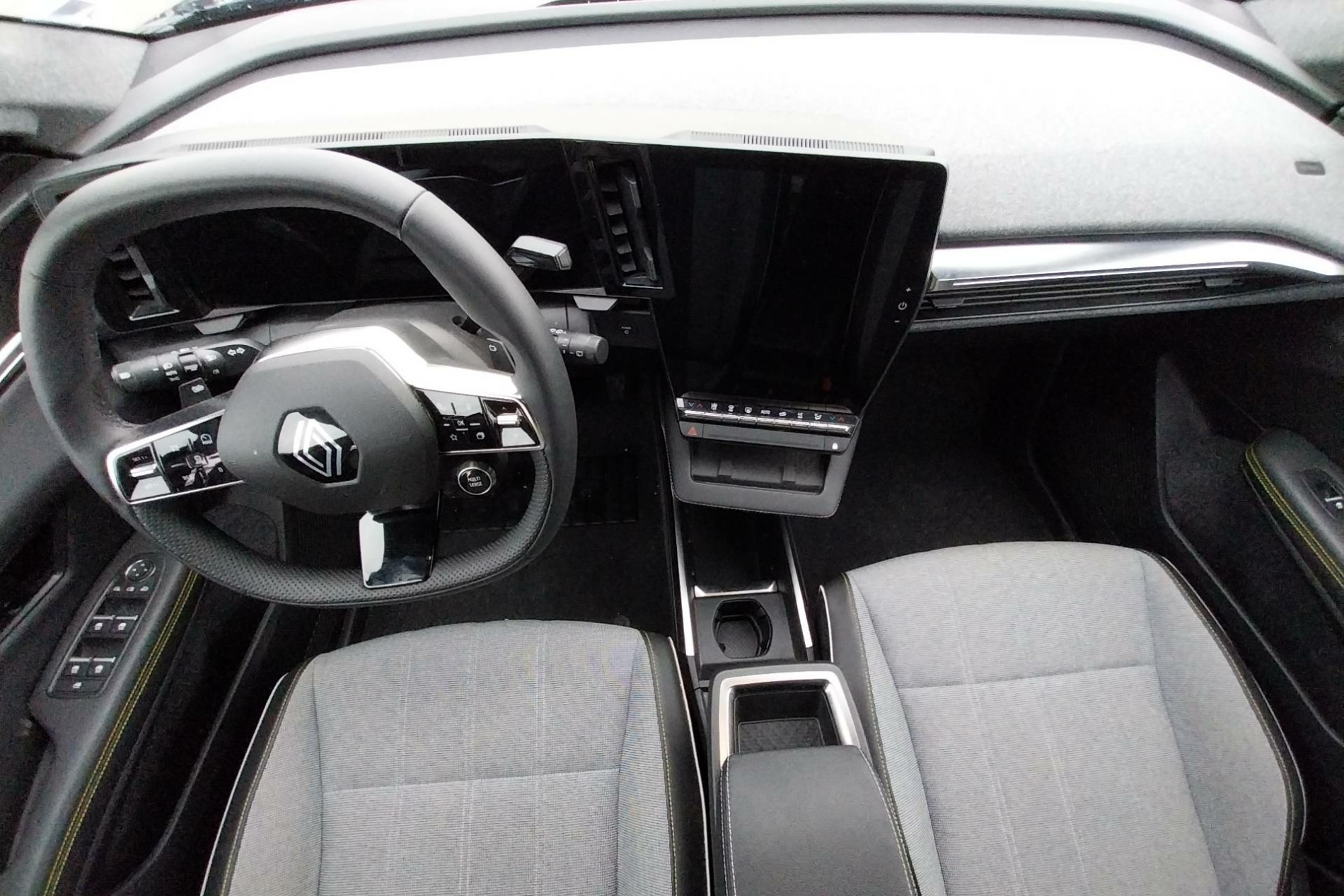 Vente en ligne Renault Scenic E-Tech Scenic E-Tech électrique 220 ch grande autonomie au prix de 37 191 €