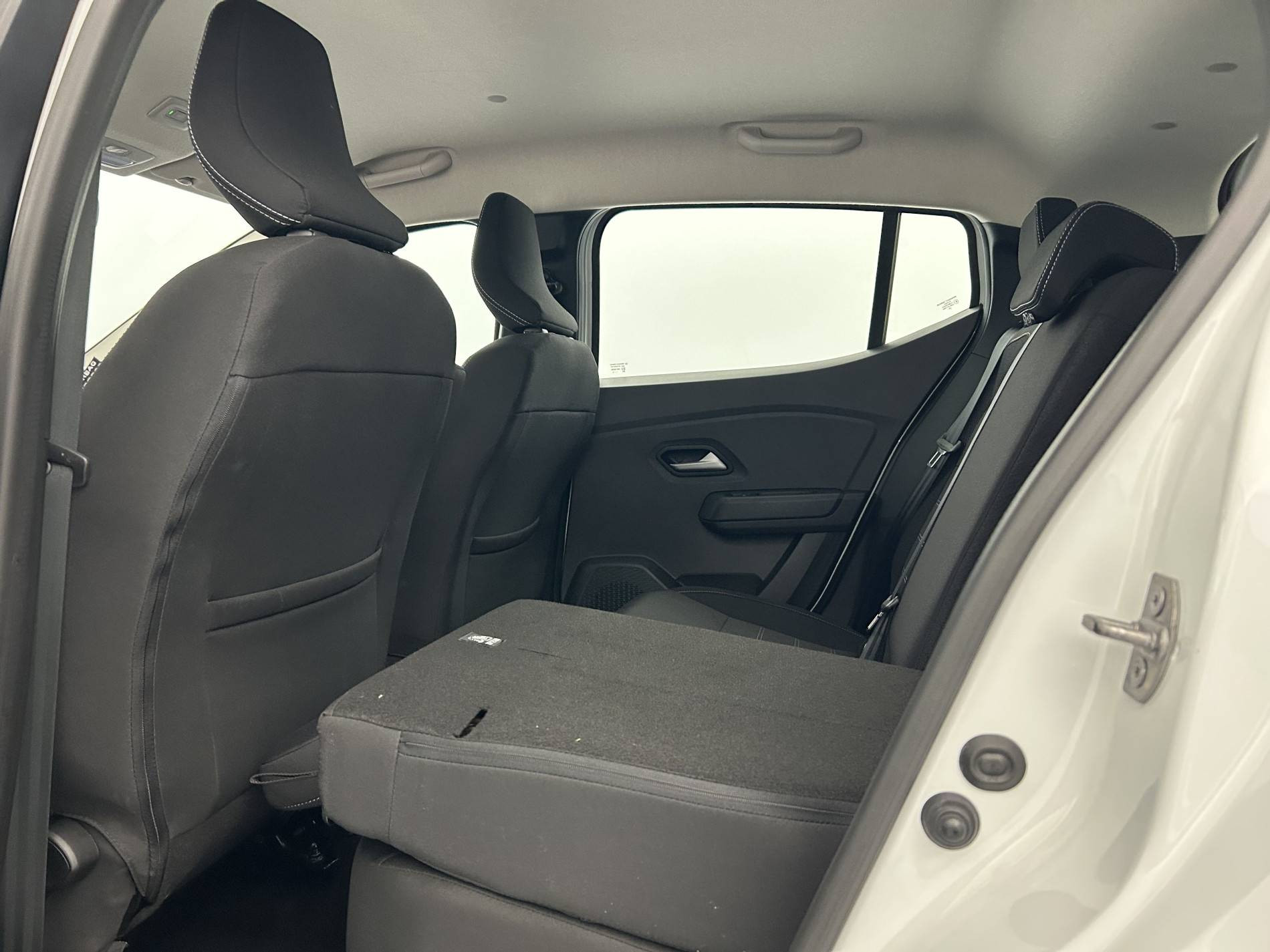 Vente en ligne Dacia Sandero  ECO-G 100 GSR2 au prix de 15 990 €