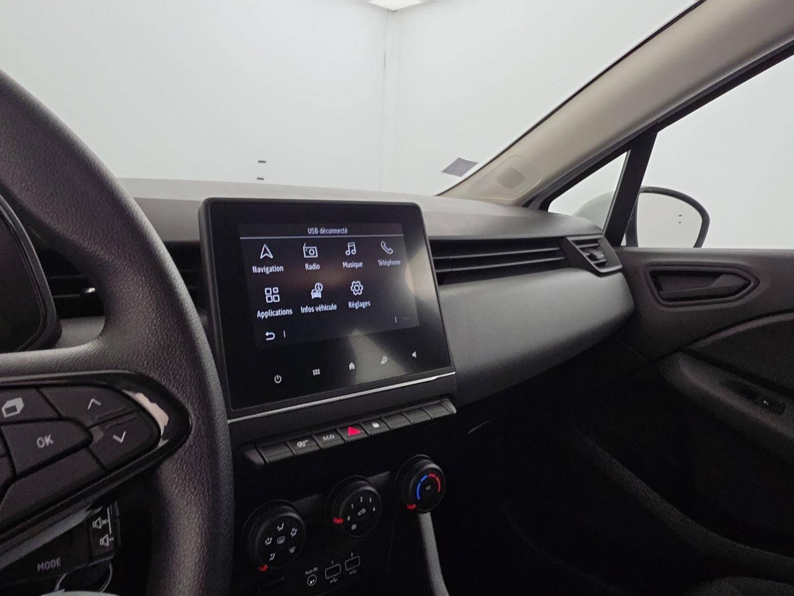Vente en ligne Renault Clio 5 CLIO SOCIETE BLUE DCI 100 - 21N au prix de 11 990 €
