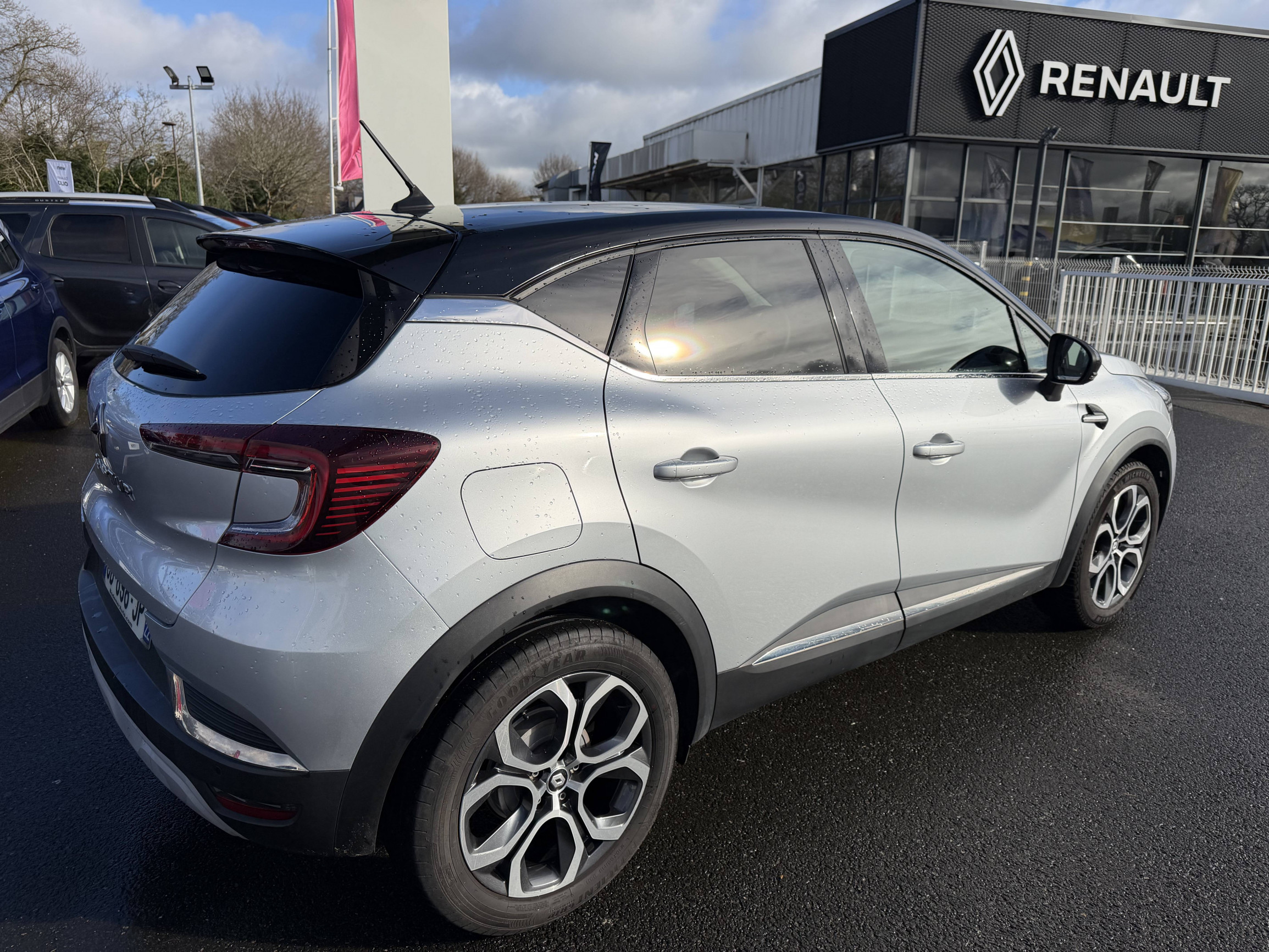 Vente en ligne Renault Captur  TCe 90 - 21 au prix de 15 280 €