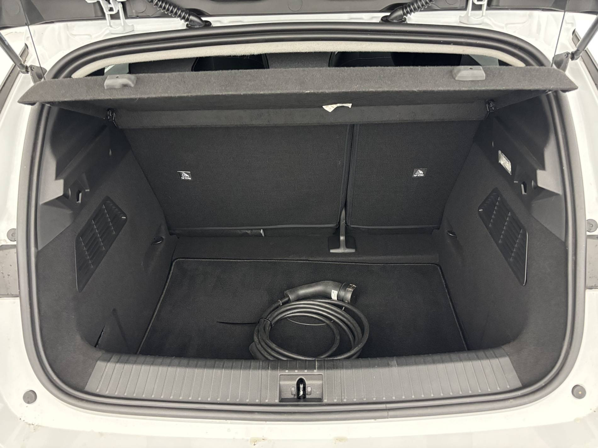 Vente en ligne Renault Megane E-Tech  EV40 130ch standard charge au prix de 17 990 €