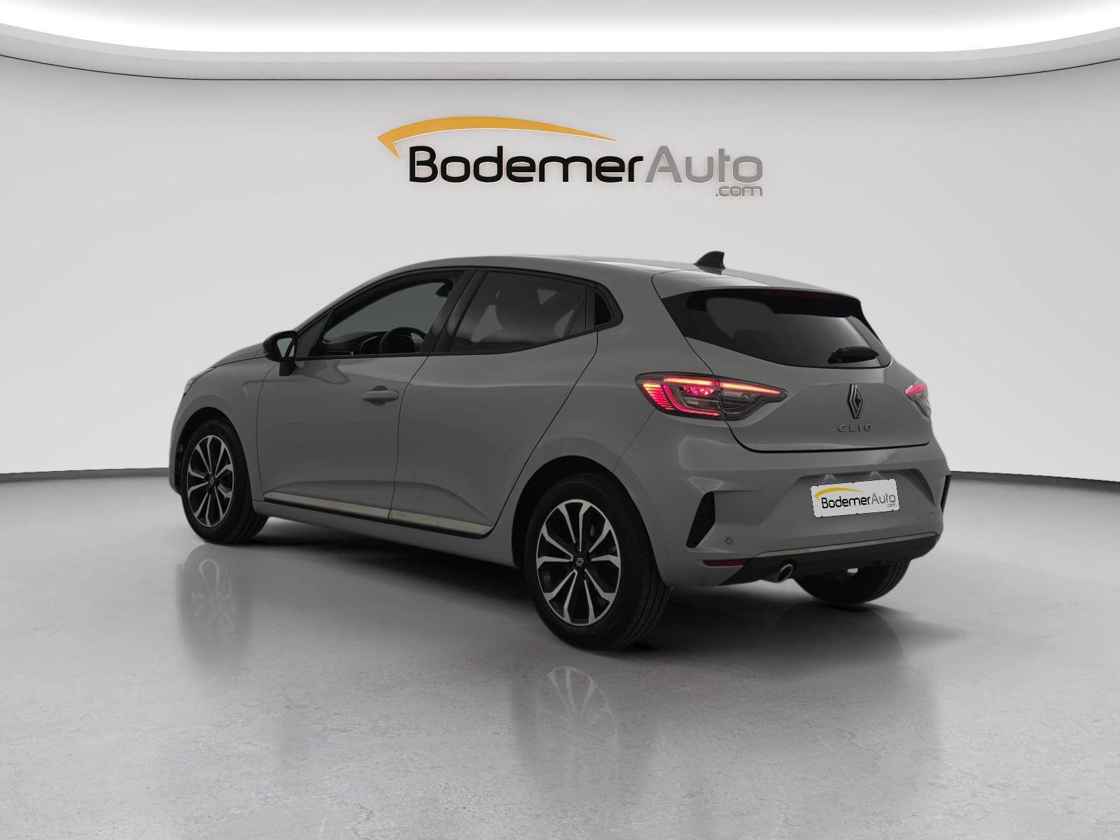 Vente en ligne Renault Clio 5 Clio TCe 90 au prix de 16 390 €