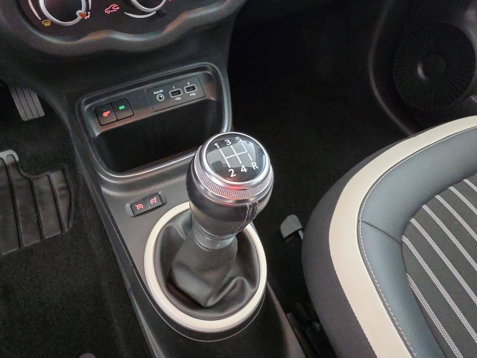 Vente en ligne Renault Twingo 3  TCe 95 au prix de 11 990 €