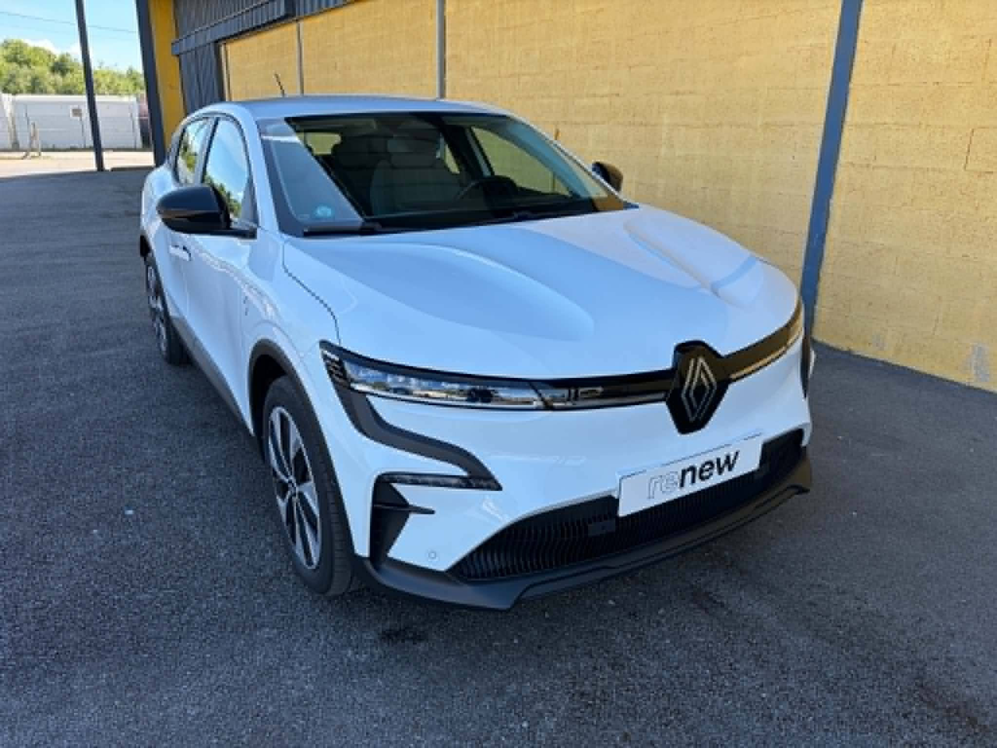 Vente en ligne Renault Megane E-Tech  EV60 130ch super charge au prix de 23 990 €