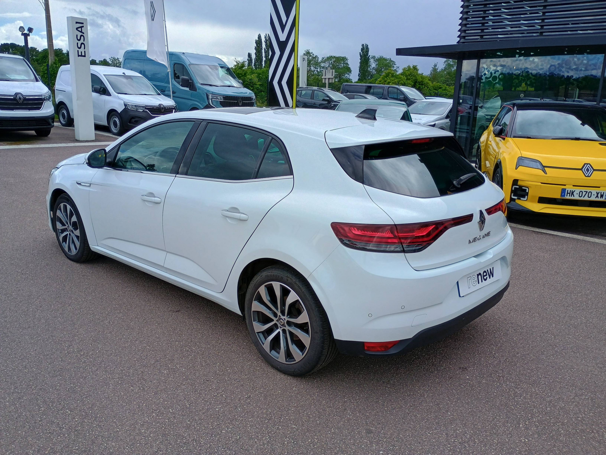 Vente en ligne Renault Megane 4  TCe 140 EDC au prix de 20 991 €