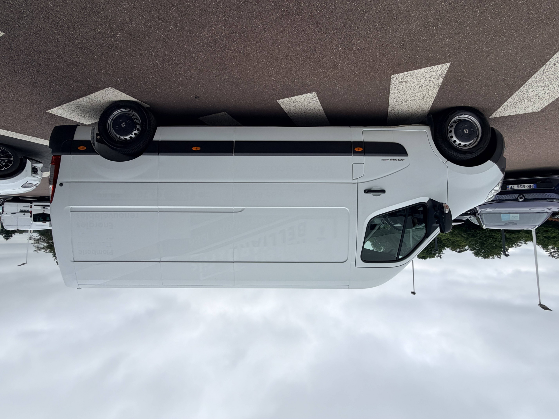 Vente en ligne Renault Master Fourgon MASTER FGN L3H2 3.5t 2.3 dCi 145 ENERGY E6 au prix de 14 890 €
