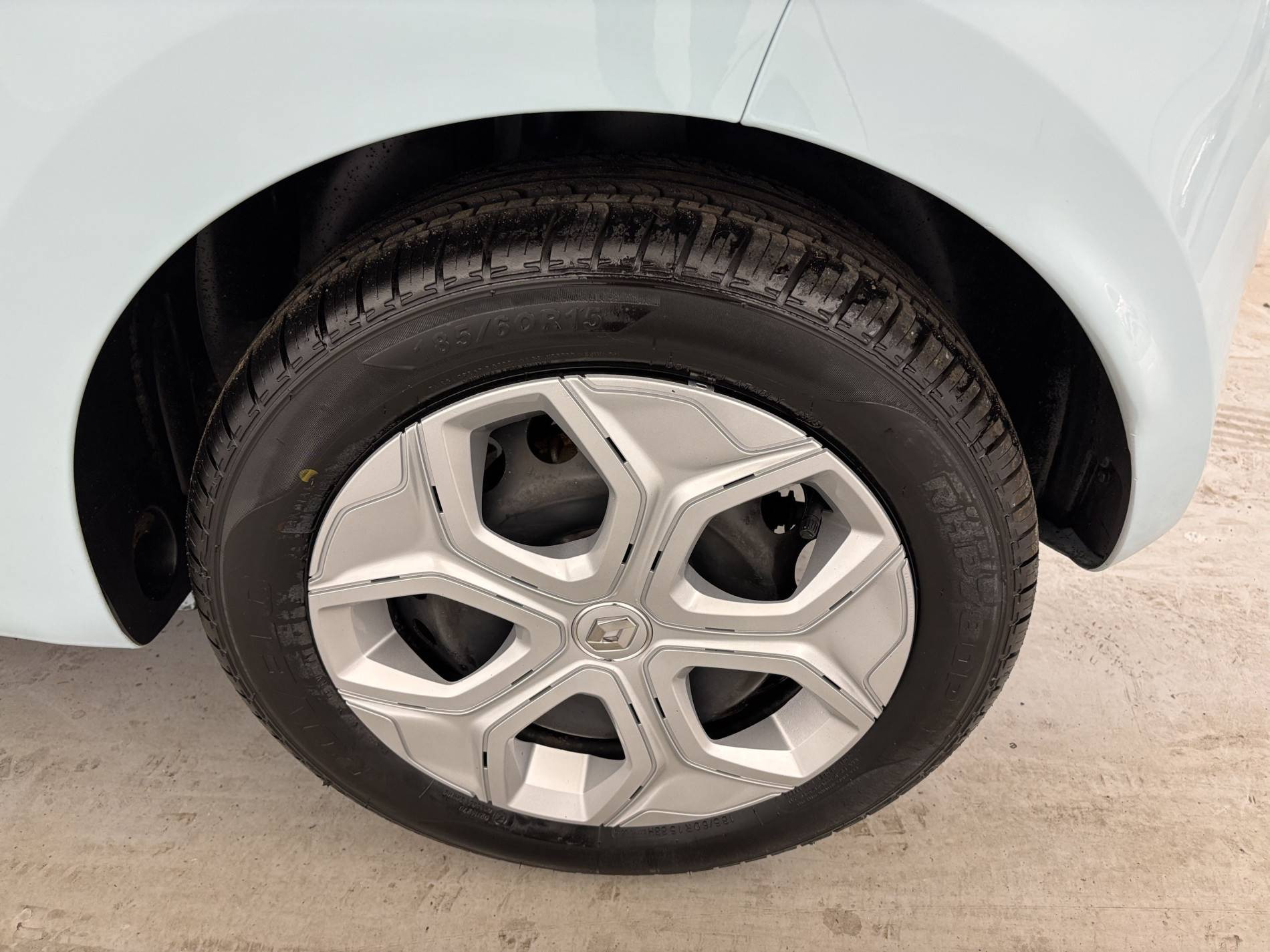 Vente en ligne Renault Twingo 3  SCe 65 - 21 au prix de 11 990 €