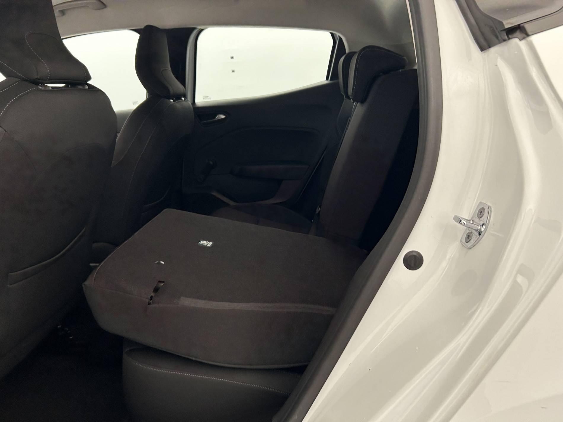 Vente en ligne Renault Clio 5 Clio Blue dCi 100 - 21N au prix de 13 590 €