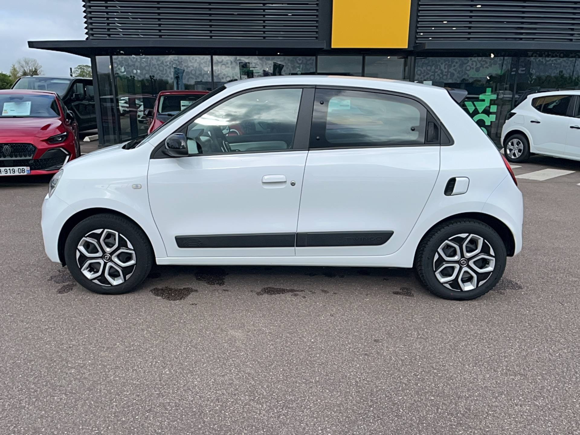 Vente en ligne Renault Twingo 3  SCe 65 au prix de 12 491 €