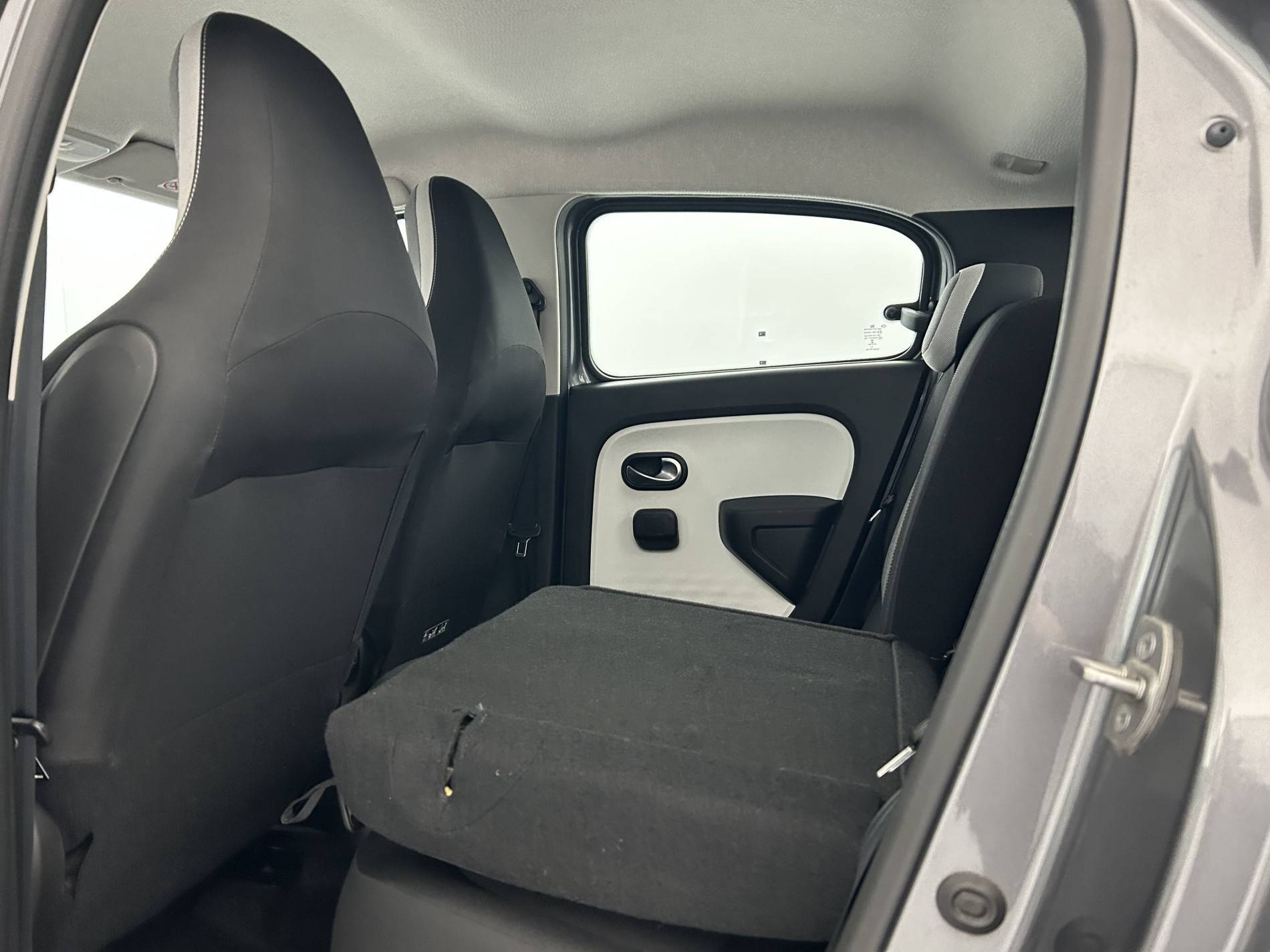 Vente en ligne Renault Twingo Electrique Twingo III E-Tech au prix de 11 990 €