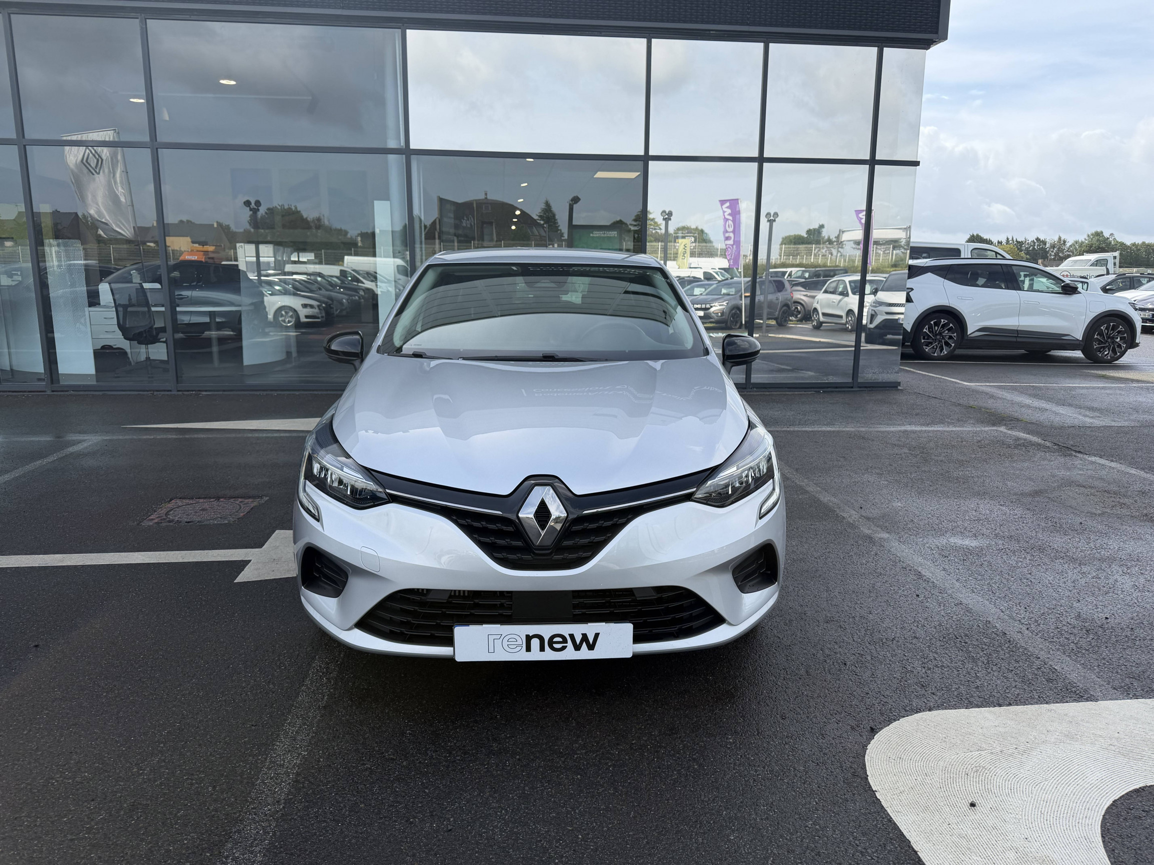 Vente en ligne Renault Clio 5 Clio TCe 90 au prix de 14 990 €