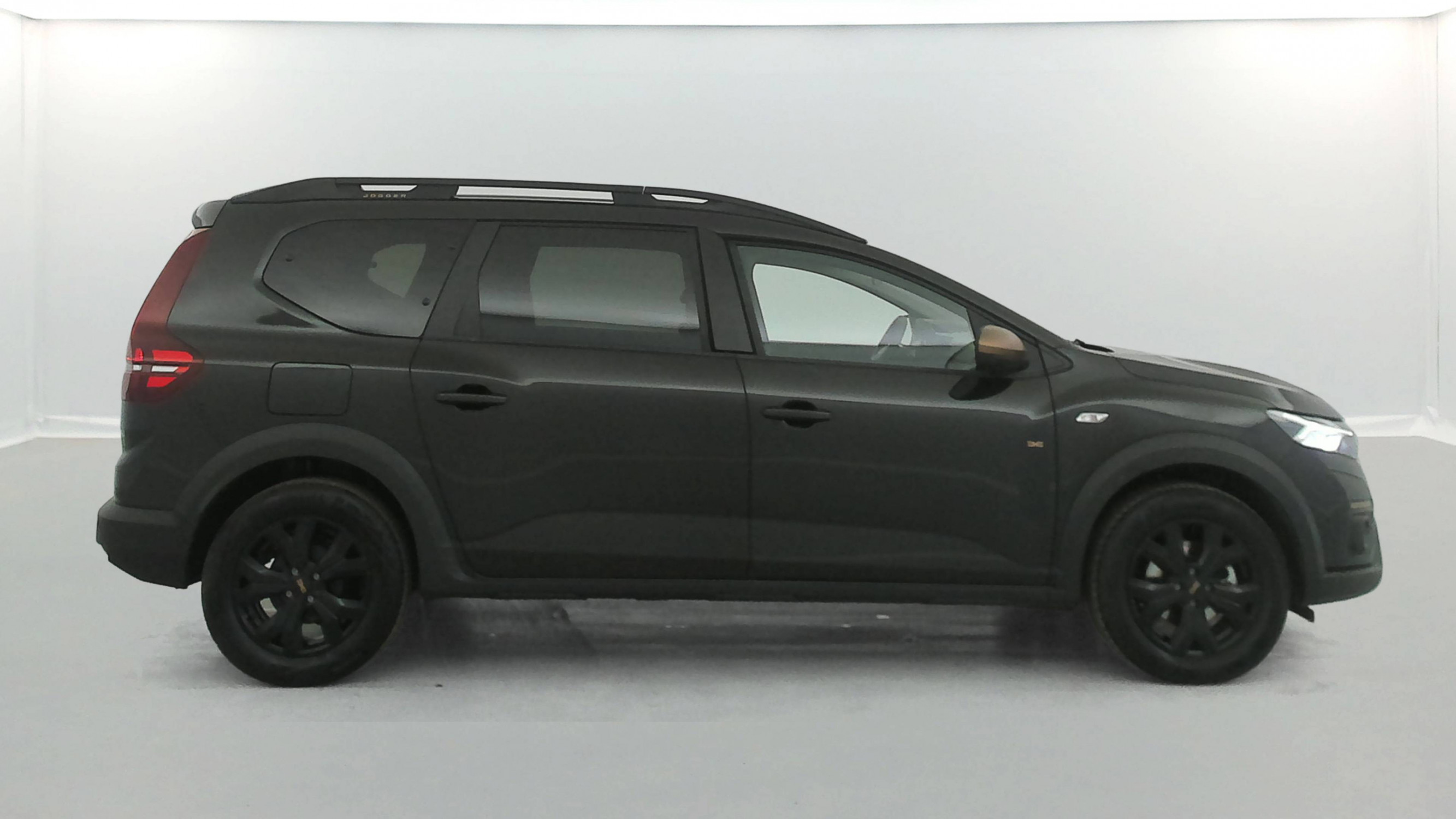 Vente en ligne Dacia Jogger  Hybrid 140 7 places GSR2 au prix de 23 490 €