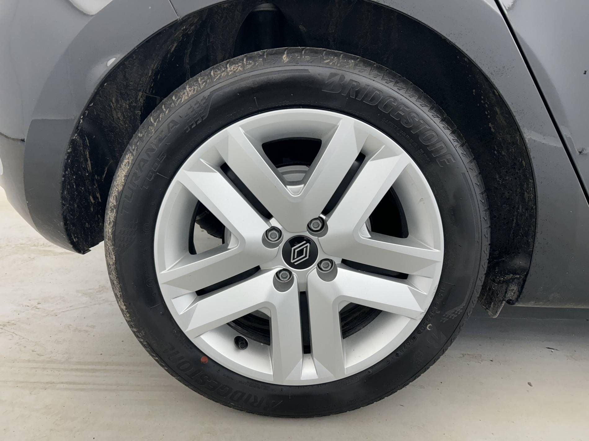 Vente en ligne Renault Clio 5 Clio E-Tech full hybrid 145 ch GSR2 au prix de 20 990 €