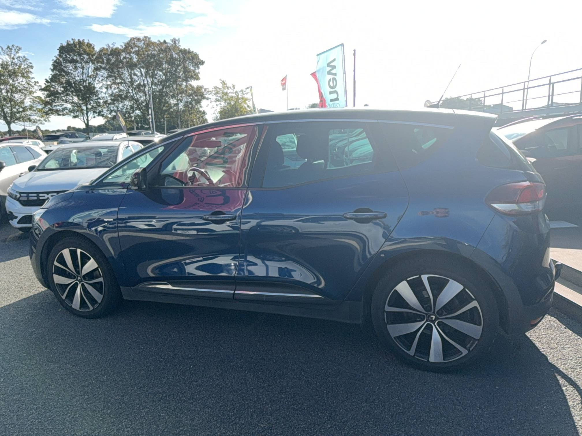 Vente en ligne Renault Scenic 4 Scenic TCe 115 FAP au prix de 12 990 €