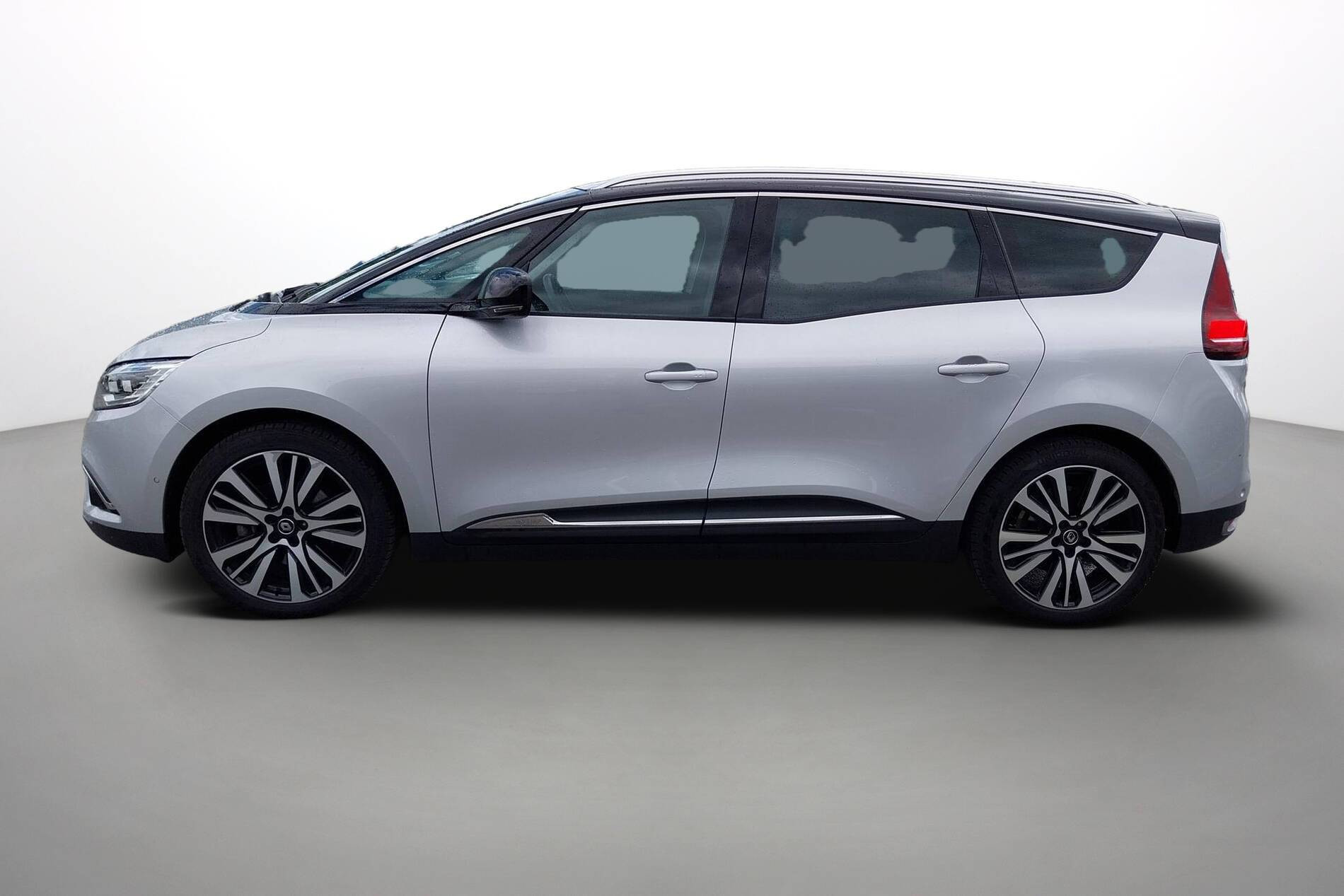 Vente en ligne Renault Grand Scenic 4 Grand Scenic Blue dCi 150 EDC au prix de 22 990 €