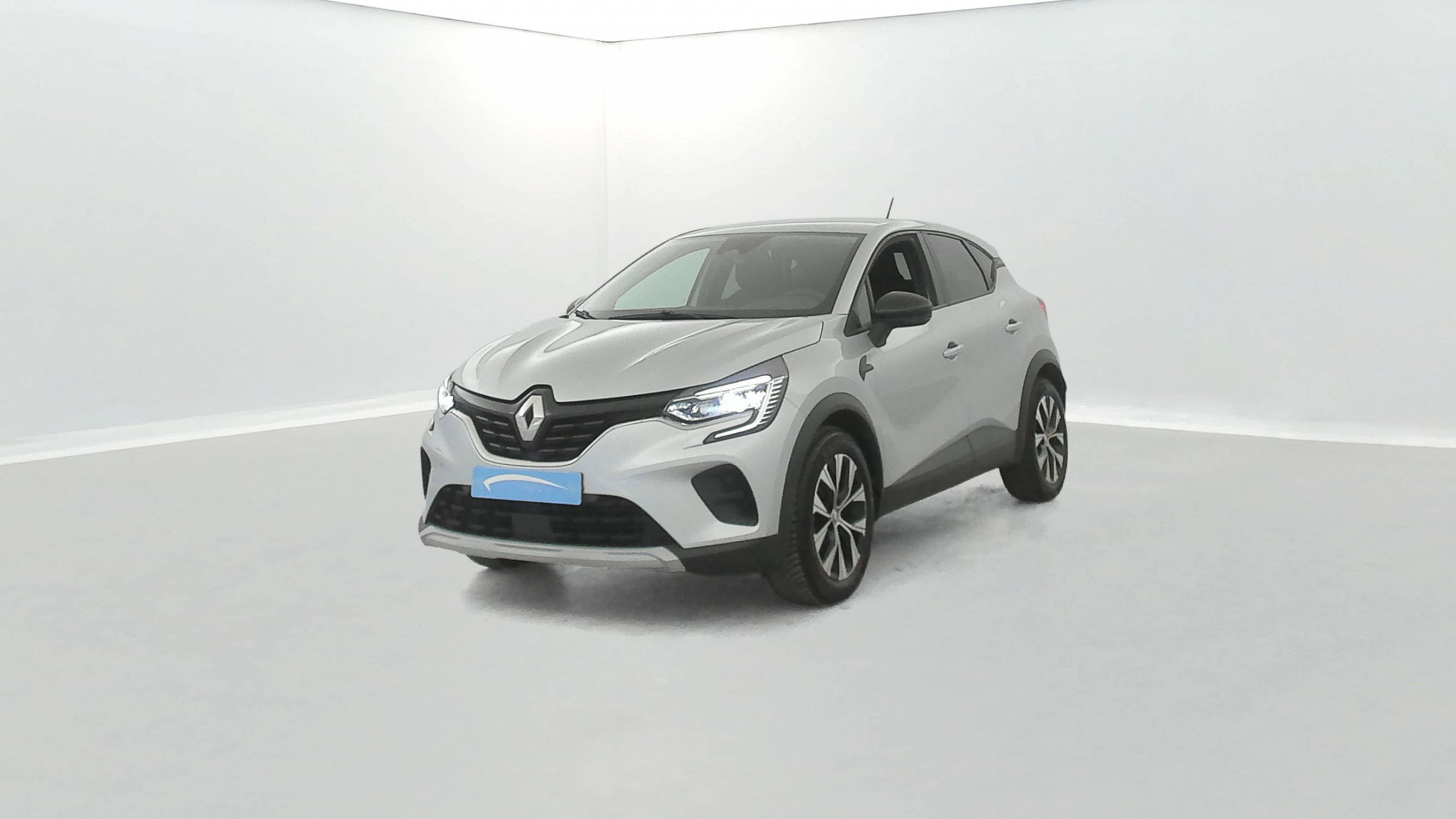 Renault Captur  E-Tech full hybrid 145 occasion de 2022 en vente à Caen