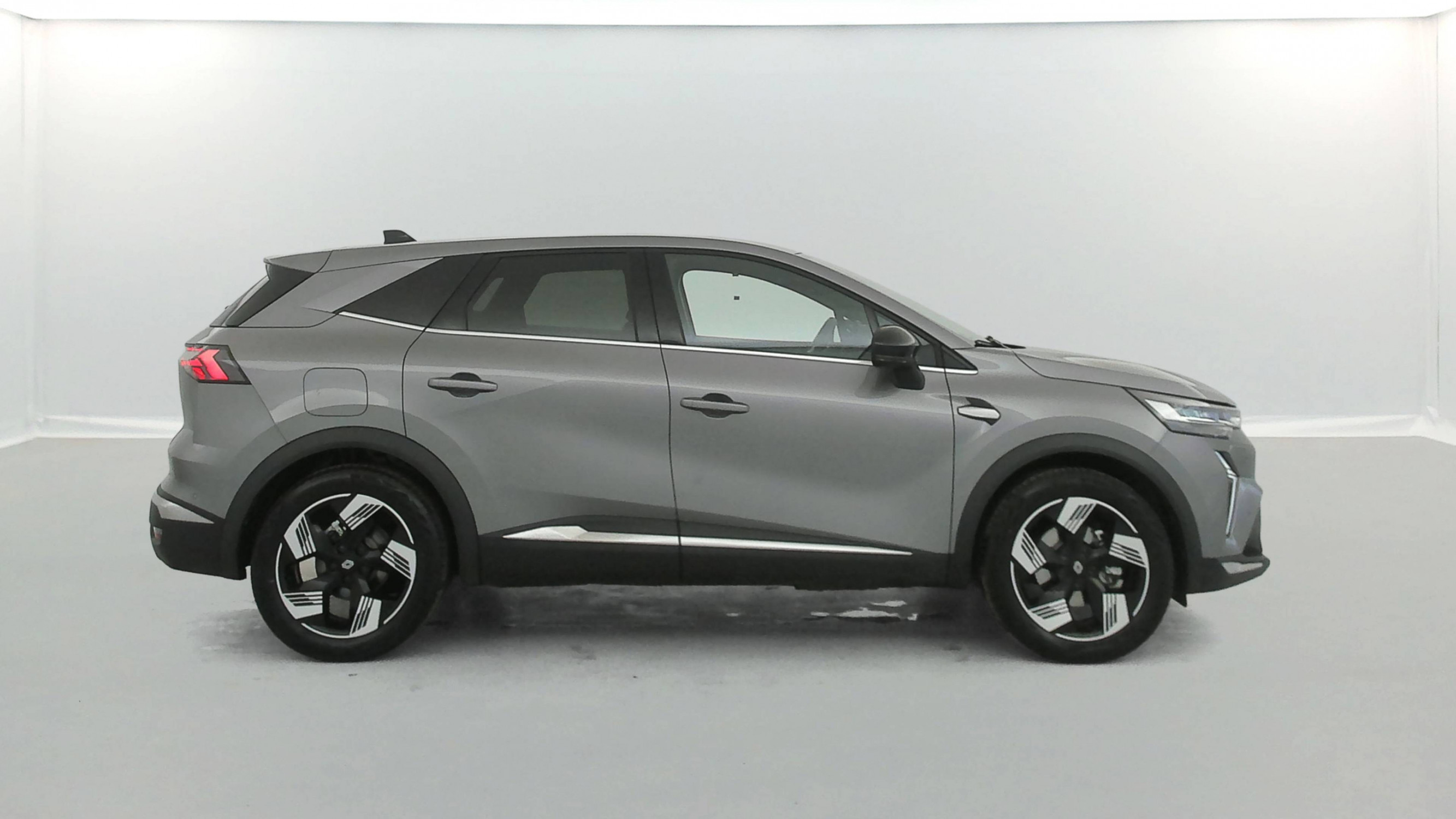 Vente en ligne Renault Symbioz  E-Tech full hybrid 145 au prix de 26 990 €