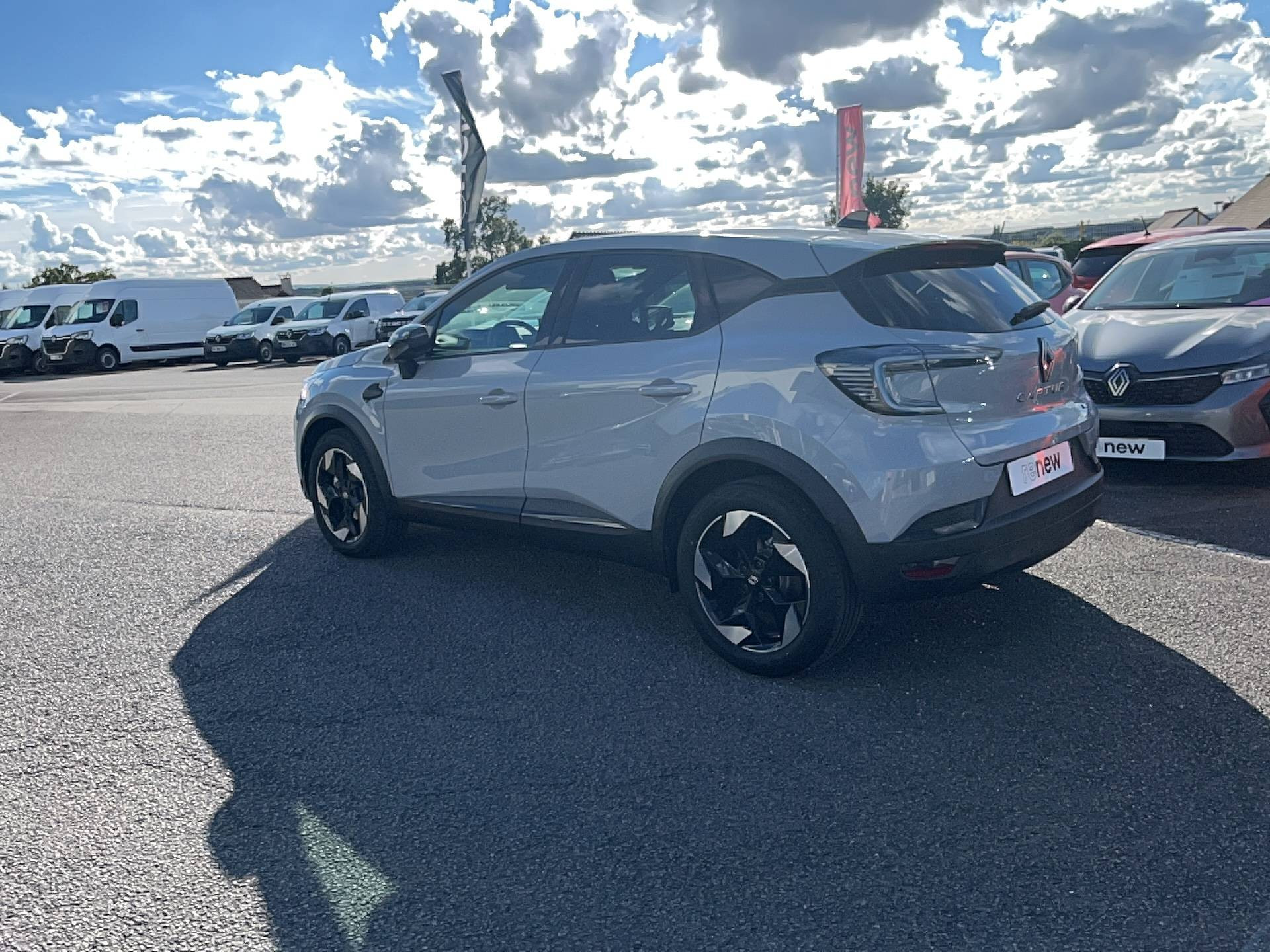 Vente en ligne Renault Captur  E-Tech full hybrid 160 ch au prix de 29 990 €