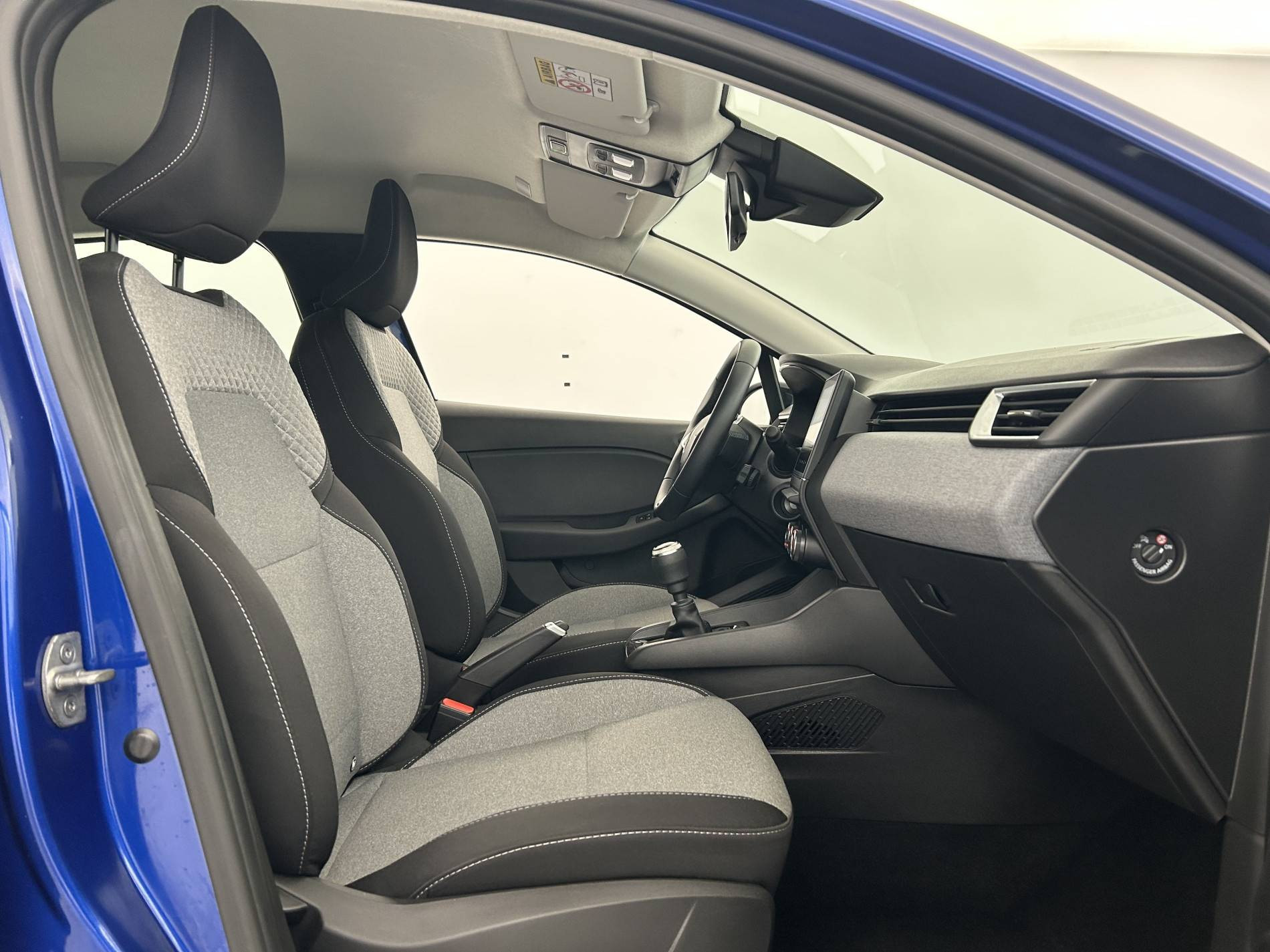 Vente en ligne Renault Clio 5 Clio TCe 90 au prix de 15 990 €