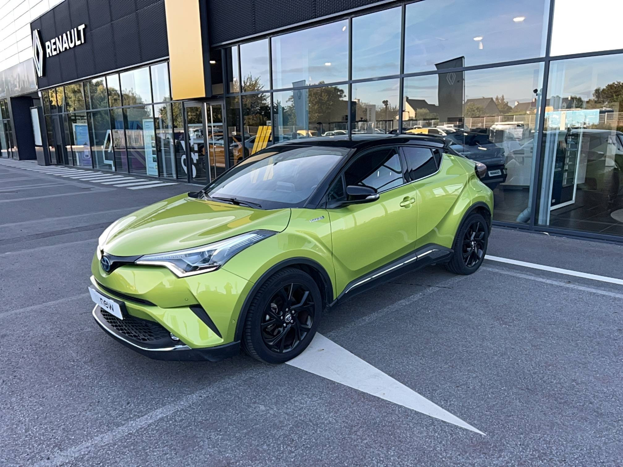 Toyota C-HR C-HR Hybride 122h occasion de 2020 en vente à Lamballe