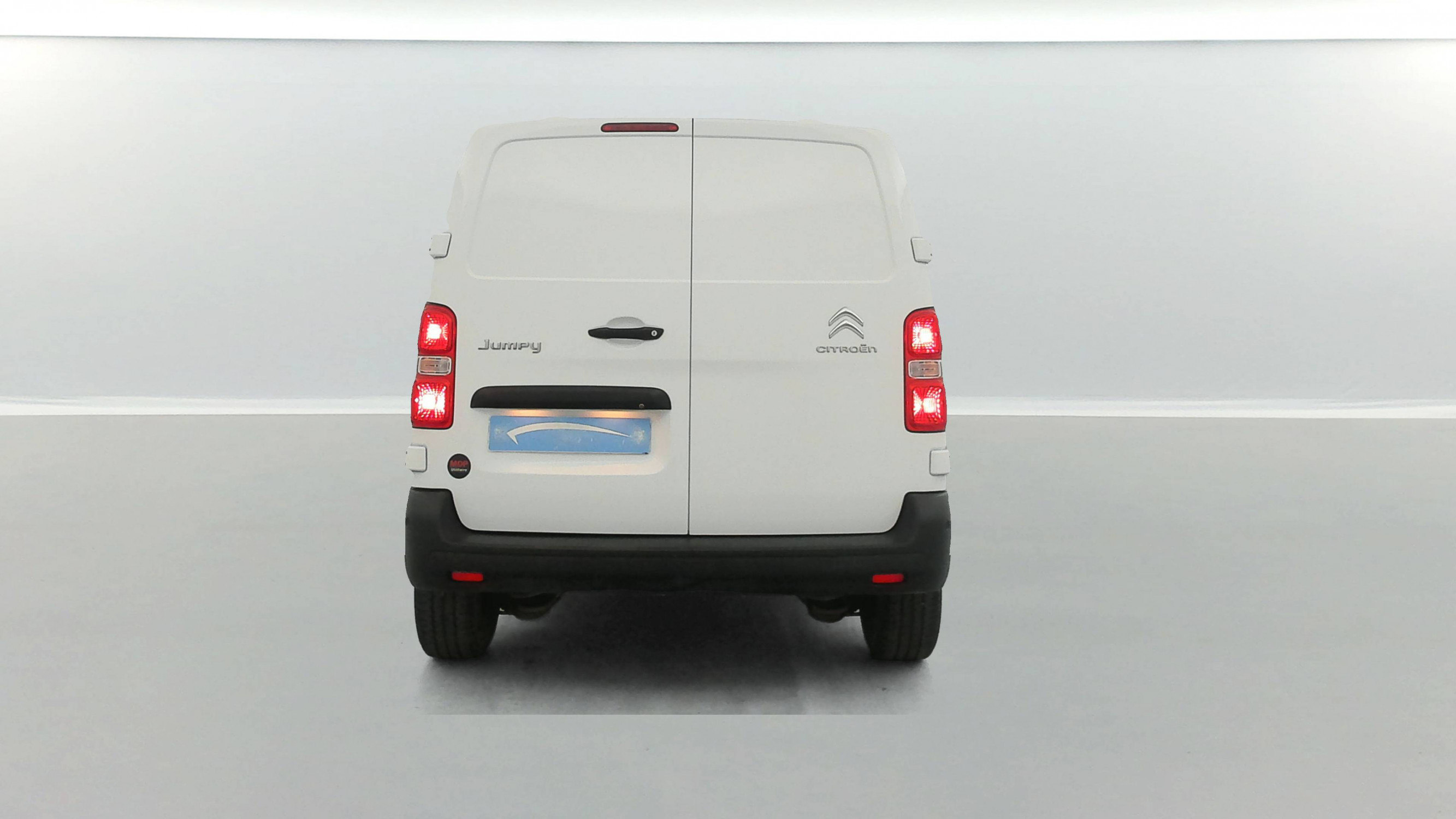 Vente en ligne Citroën Jumper Fourgon JUMPY FGN M BLUEHDI 120 S&S BVM6 au prix de 19 490 €