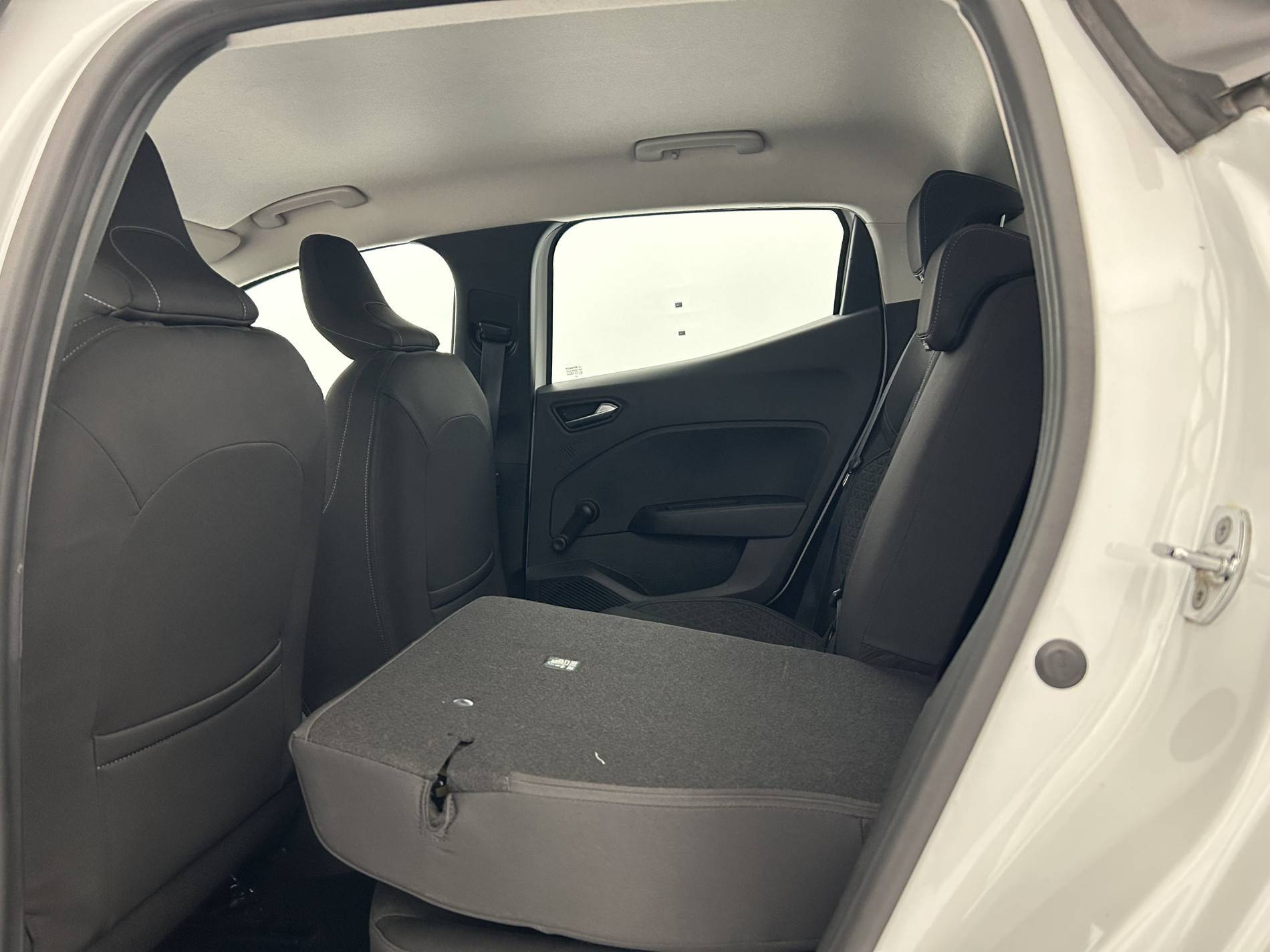 Vente en ligne Renault Clio 5 Clio SCe 75 au prix de 11 990 €