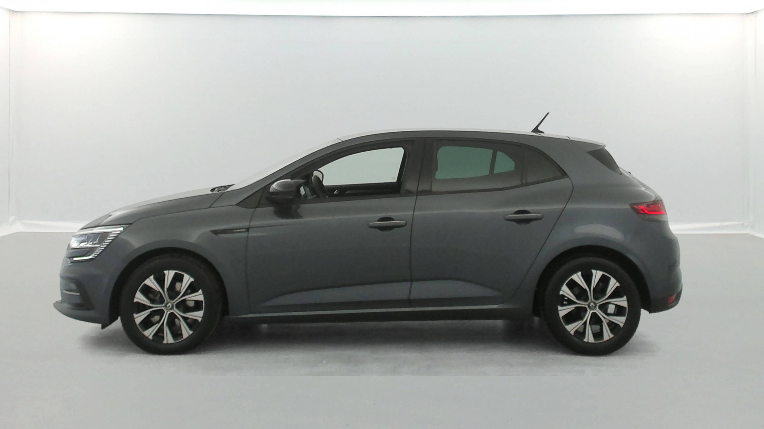 Vente en ligne Renault Megane 4 Mégane IV Berline Blue dCi 115 - 21N au prix de 16 990 €