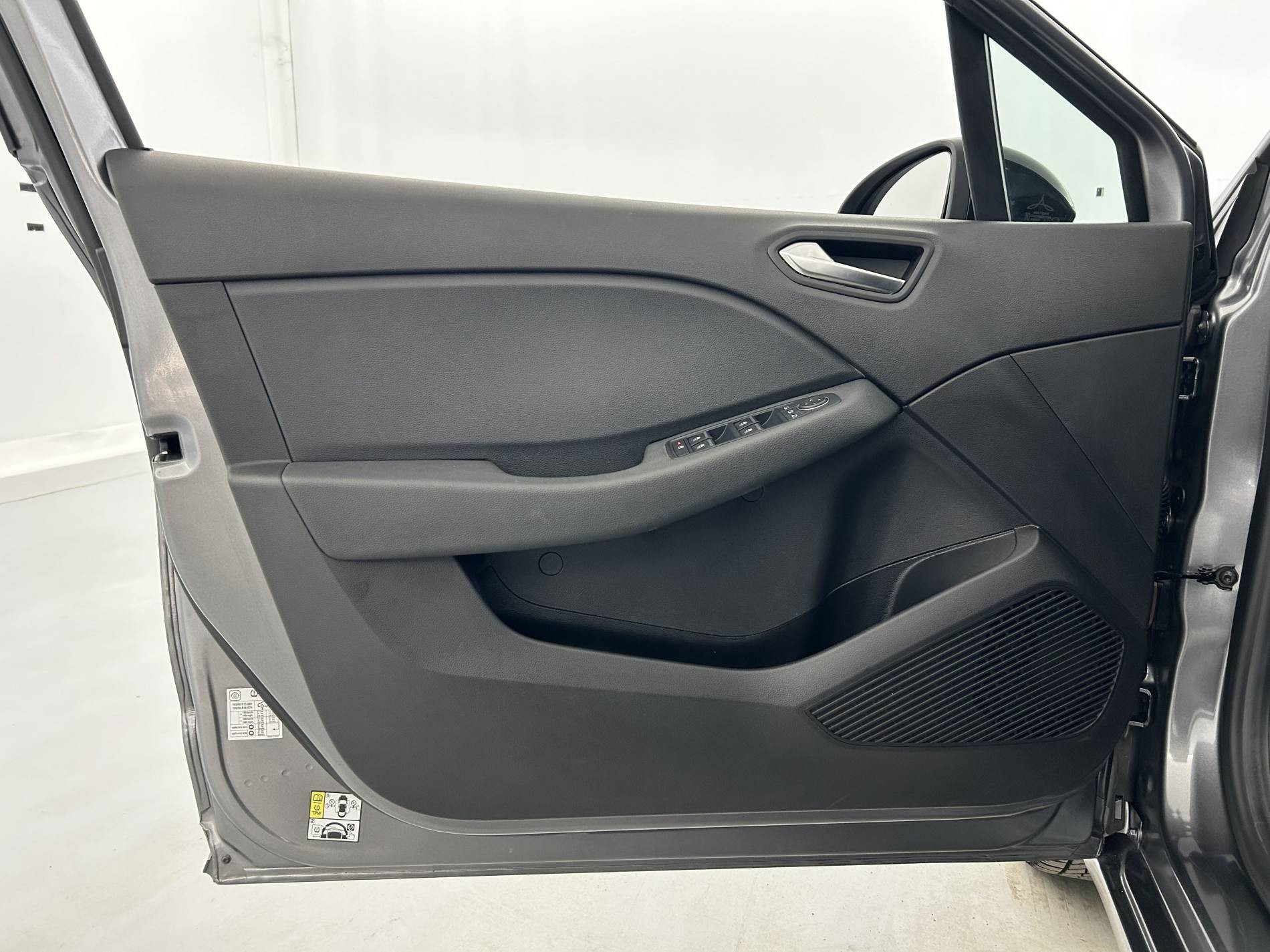 Vente en ligne Renault Clio 5 Clio TCe 90 au prix de 14 990 €