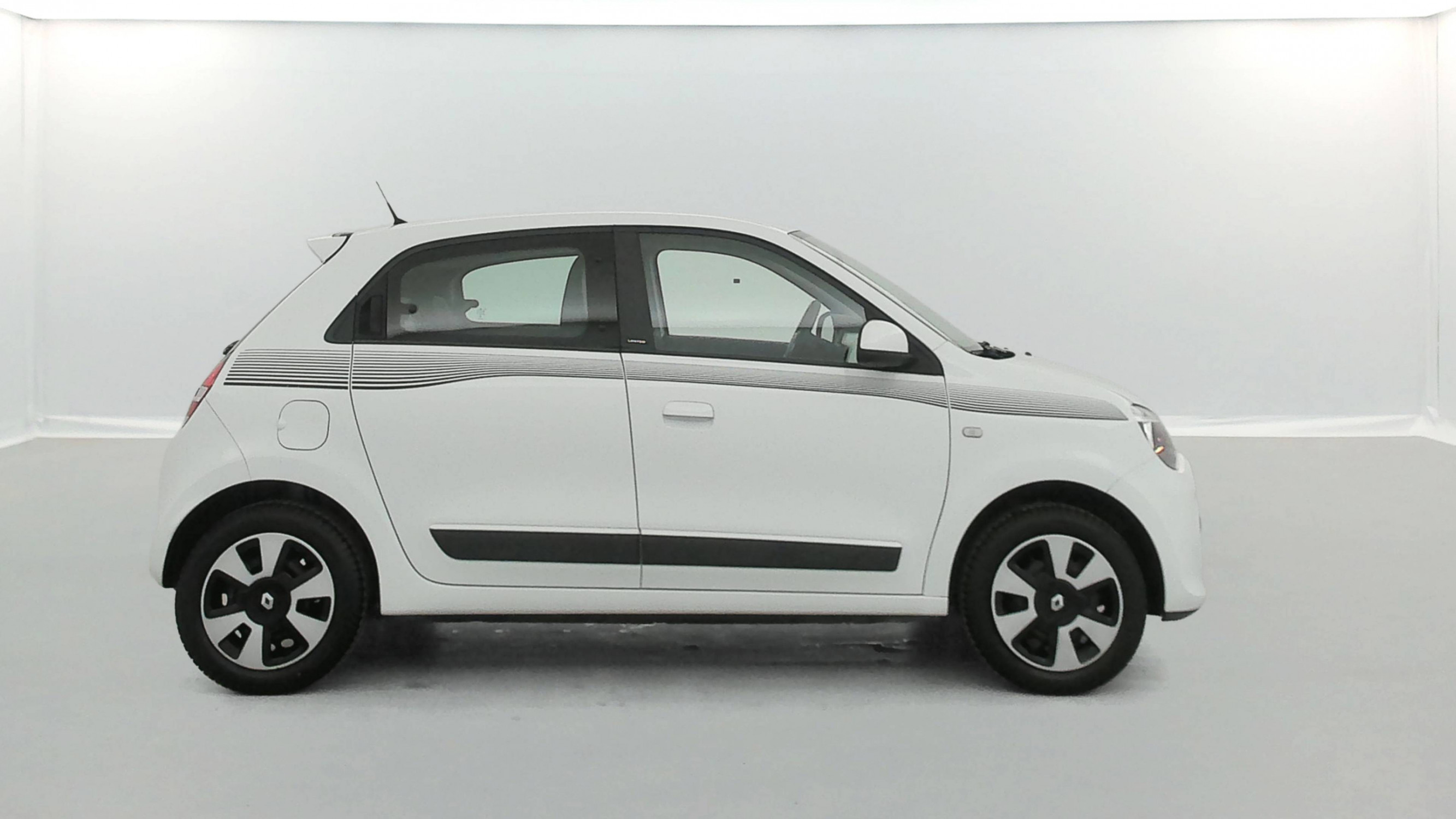 Vente en ligne Renault Twingo 3  1.0 SCe 70 BC au prix de 11 490 €