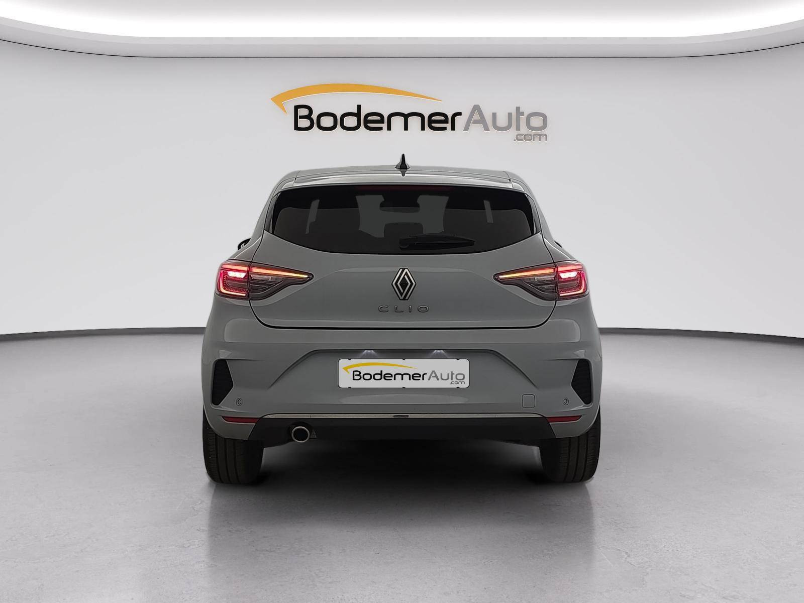Vente en ligne Renault Clio 5 Clio TCe 90 au prix de 16 390 €
